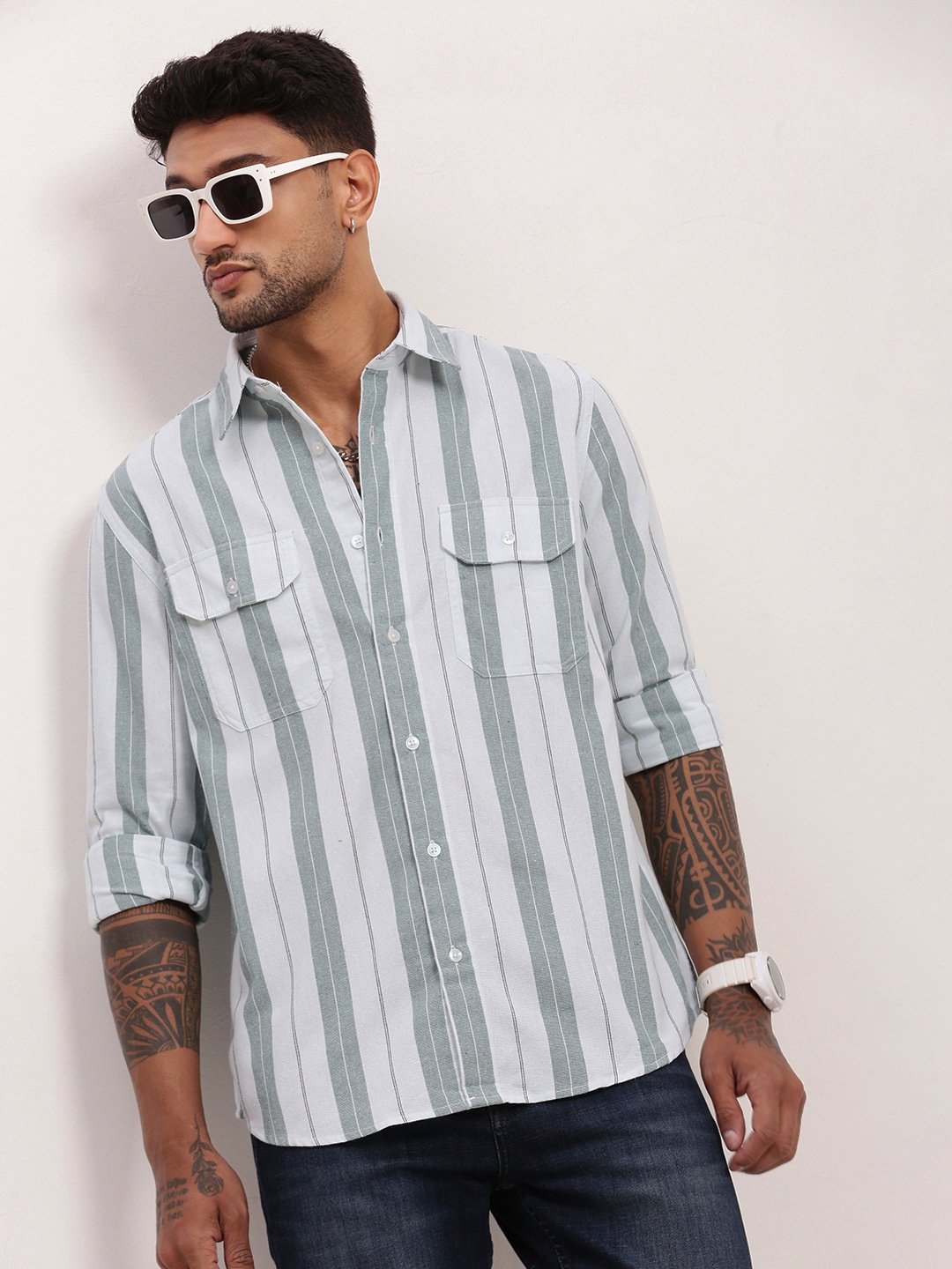 SHOWOFF Men Comfort Slim Fit Spread Collar Vertical Striped Cotton Casual Shirt, Green
SHOWOFF Men Comfort Slim Fit Spread Collar Vertical Striped Cotton Casual Shirt, Green