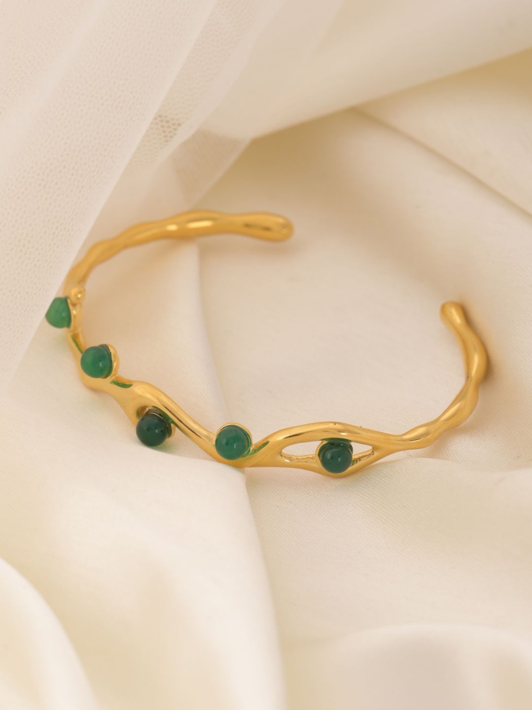 PALMONAS Gold-Plated Stainless Steel Stone Studded Waterproof & Anti-Tarnish Cuff Bracelet
PALMONAS Gold-Plated Stainless Steel Stone Studded Waterproof & Anti-Tarnish Cuff Bracelet