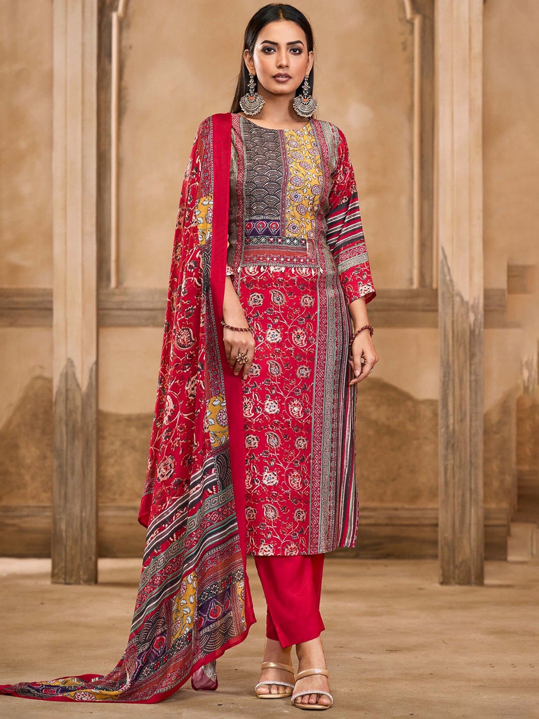 Label Khoj Floral Embroidered Straight Pure Silk Kurta With Trousers And Dupatta, Red
Label Khoj Floral Embroidered Straight Pure Silk Kurta With Trousers And Dupatta, Red