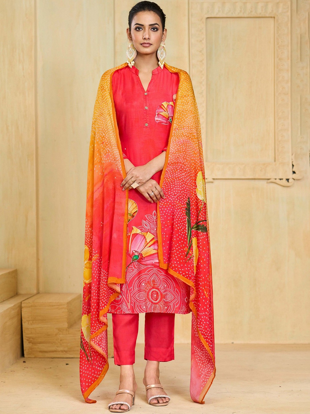 Label Khoj Floral Embroidered Straight Pure Silk Kurta With Trousers And Dupatta, Red
Label Khoj Floral Embroidered Straight Pure Silk Kurta With Trousers And Dupatta, Red