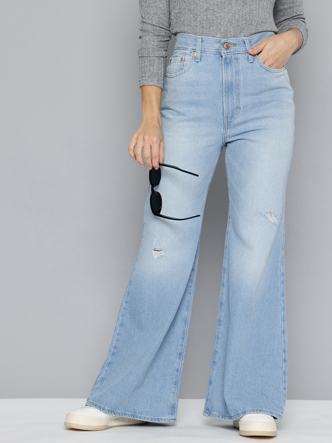 Levis Women Bell Bottom High-Rise Low Distress Light Fade Pure Cotton Jeans, Blue
Levis Women Bell Bottom High-Rise Low Distress Light Fade Pure Cotton Jeans, Blue