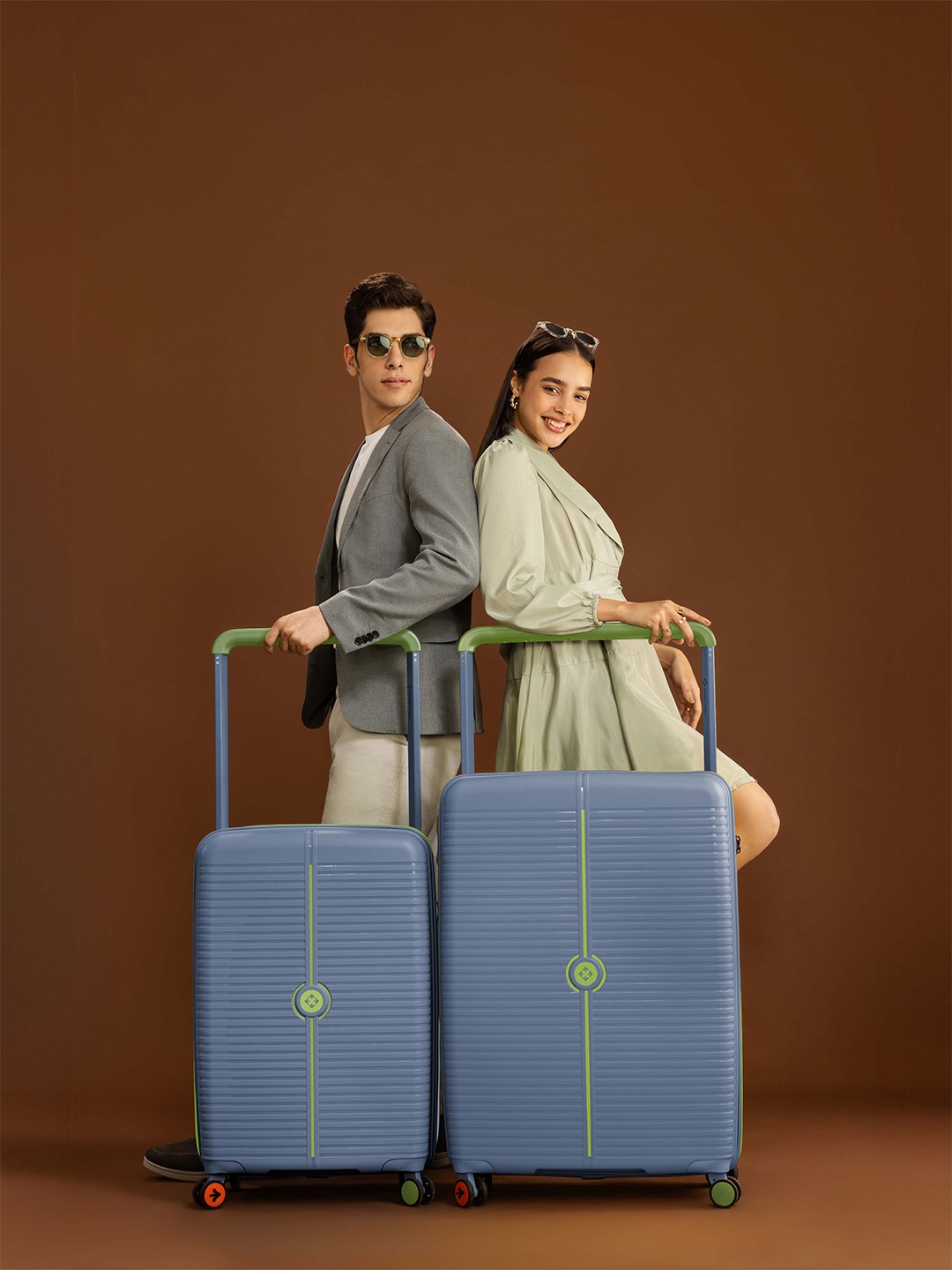 Nasher Miles Unisex Dubai Polypropylene Set of 2 M/L Grey & Green Trolley Bags (65-75 cm)
Nasher Miles Unisex Dubai Polypropylene Set of 2 M/L Grey & Green Trolley Bags (65-75 cm)