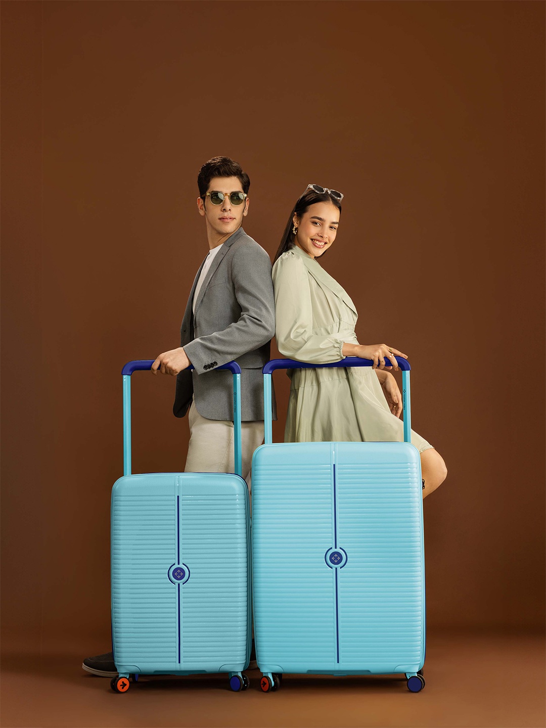 Nasher Miles Unisex Dubai Polypropylene Set of 2 M/L Pastel Green Trolley Bags (65-75 cm), Navy blue
Nasher Miles Unisex Dubai Polypropylene Set of 2 M/L Pastel Green Trolley Bags (65-75 cm), Navy blue