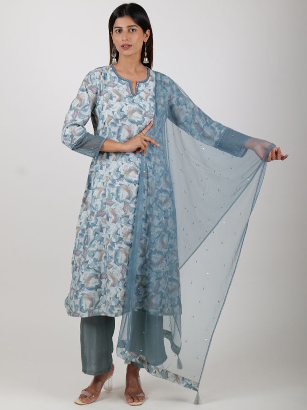 HOUSE OF PARAL Abstract Printed Notch Neck A-Line Kurta With Palazoo And Dupatta, Blue
HOUSE OF PARAL Abstract Printed Notch Neck A-Line Kurta With Palazoo And Dupatta, Blue