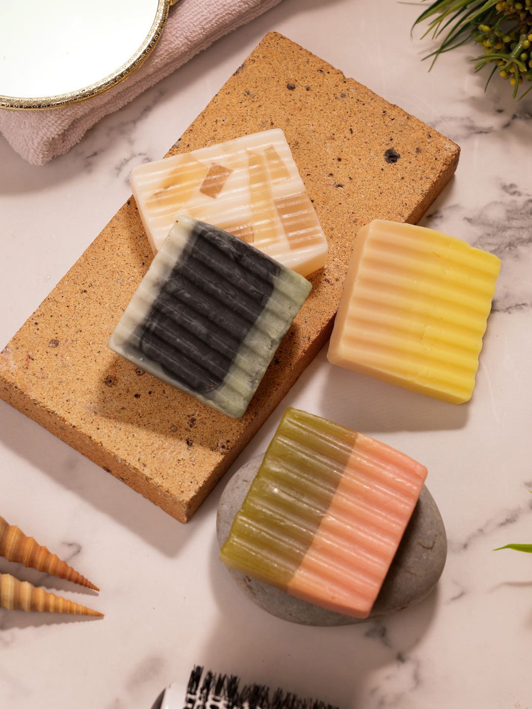 Dhrohar Set Of 4 Aloe Vera Rose Kasturi Haldi Lemon Goat Milk Honey Oats Soap - 100g Each, Yellow
Dhrohar Set Of 4 Aloe Vera Rose Kasturi Haldi Lemon Goat Milk Honey Oats Soap - 100g Each, Yellow