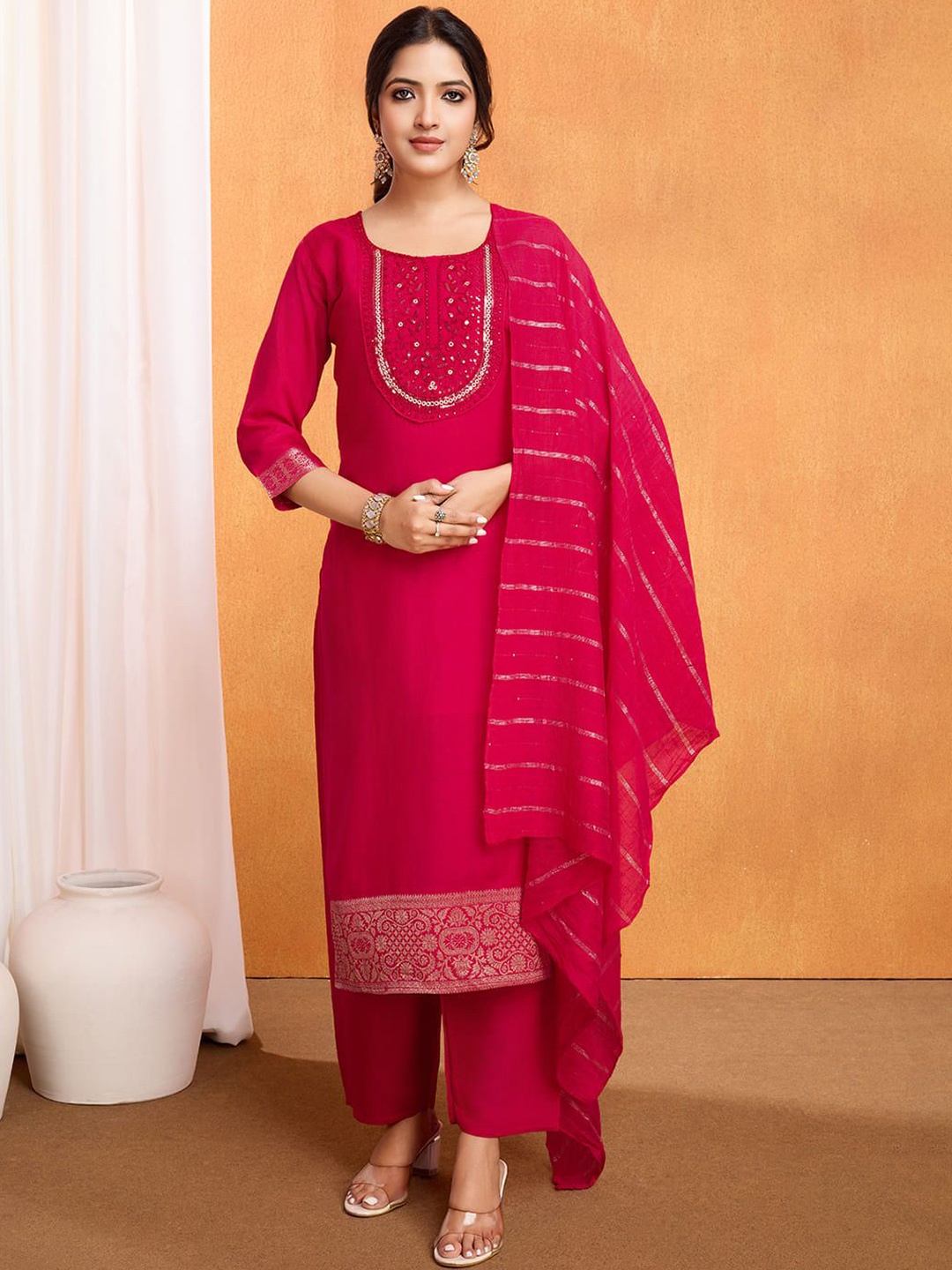 Shriji fashion Thread Work Sequinnce Work Pure Silk Kurta With Harem Pants & Dupatta, Pink
Shriji fashion Thread Work Sequinnce Work Pure Silk Kurta With Harem Pants & Dupatta, Pink