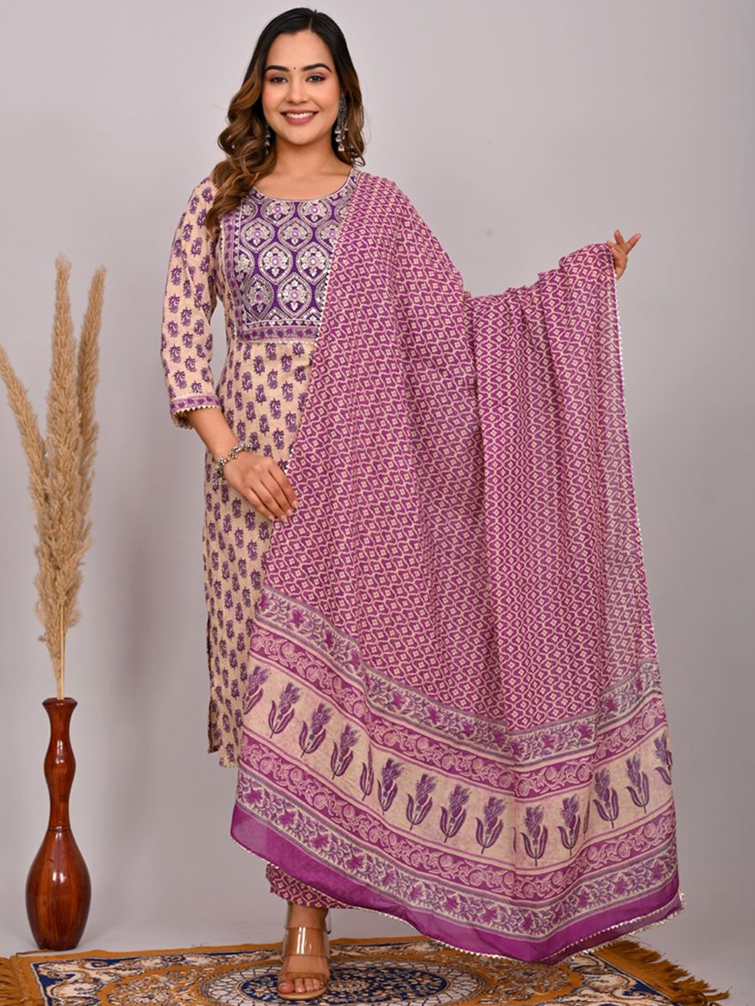 FABRU Women Ethnic Motifs Printed Regular Thread Work Pure Cotton Kurta with Pyjamas & With Dupatta, Purple
FABRU Women Ethnic Motifs Printed Regular Thread Work Pure Cotton Kurta with Pyjamas & With Dupatta, Purple