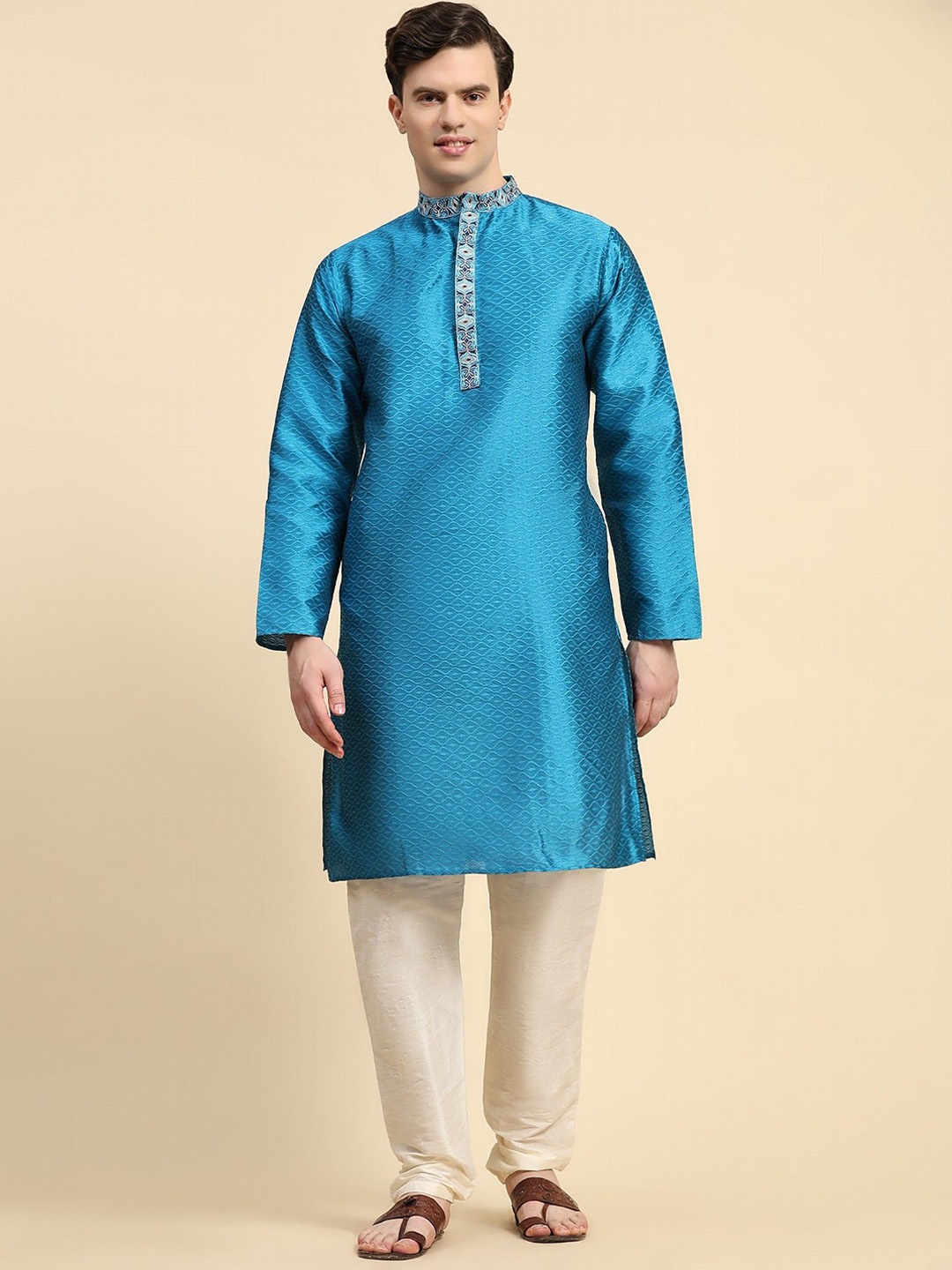 Moda Rapido Geometric Woven Design Mandarin Collar Kurta With Churidar, Turquoise blue
Moda Rapido Geometric Woven Design Mandarin Collar Kurta With Churidar, Turquoise blue