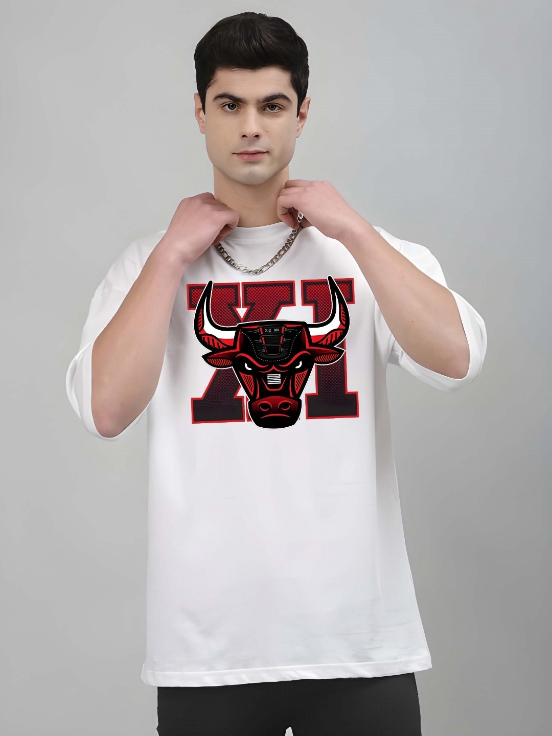 BOWLIFESTYLE Men Graphic Printed Round Neck Pure Cotton Relaxed Fit T-shirt, White
BOWLIFESTYLE Men Graphic Printed Round Neck Pure Cotton Relaxed Fit T-shirt, White