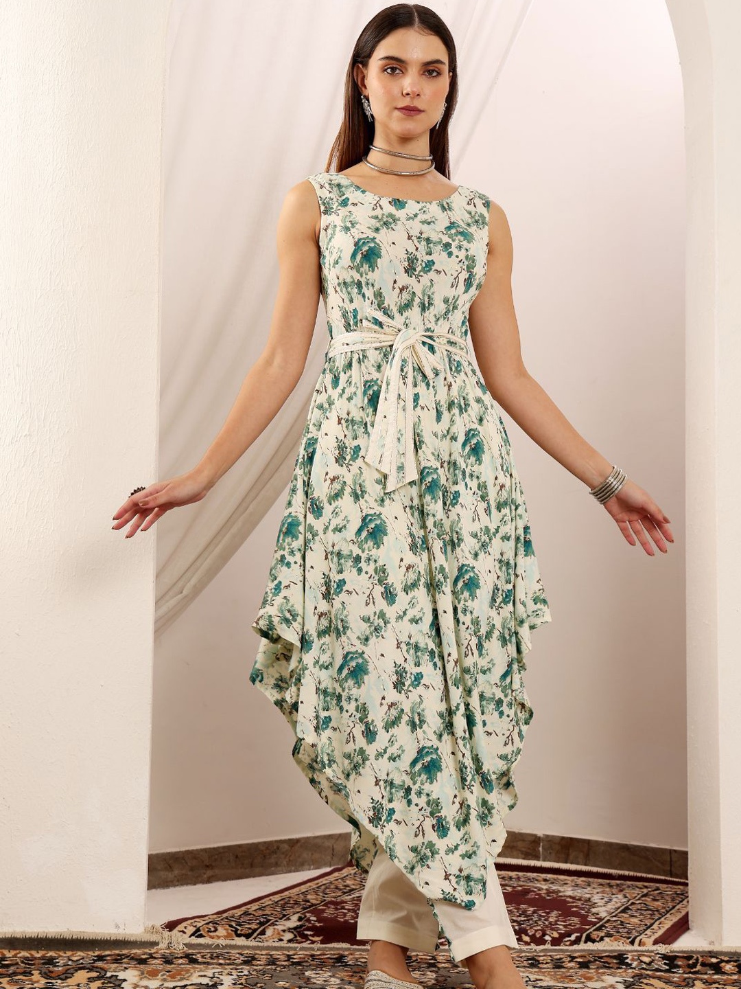 Lative Colours of Fashion Women Floral Regular Gotta Patti Pure Cotton Kurta with Trousers, Off white
Lative Colours of Fashion Women Floral Regular Gotta Patti Pure Cotton Kurta with Trousers, Off white