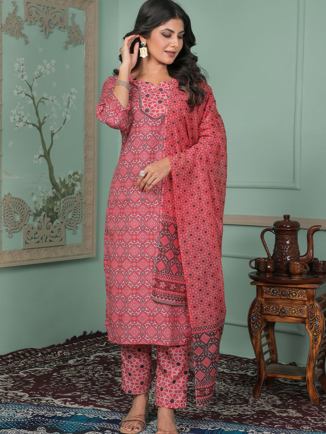KALINI Ethnic Motifs Printed Notch Neck Straight Kurta With Trousers & Dupatta, Pink
KALINI Ethnic Motifs Printed Notch Neck Straight Kurta With Trousers & Dupatta, Pink