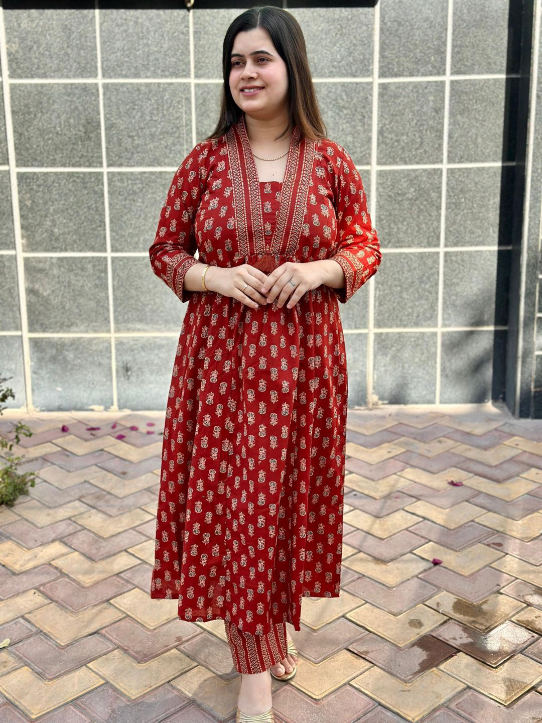 Vijaylaxmi Floral Printed Notch Neck Pleated Pure Cotton A-Line Kurta With Trouser, Red
Vijaylaxmi Floral Printed Notch Neck Pleated Pure Cotton A-Line Kurta With Trouser, Red