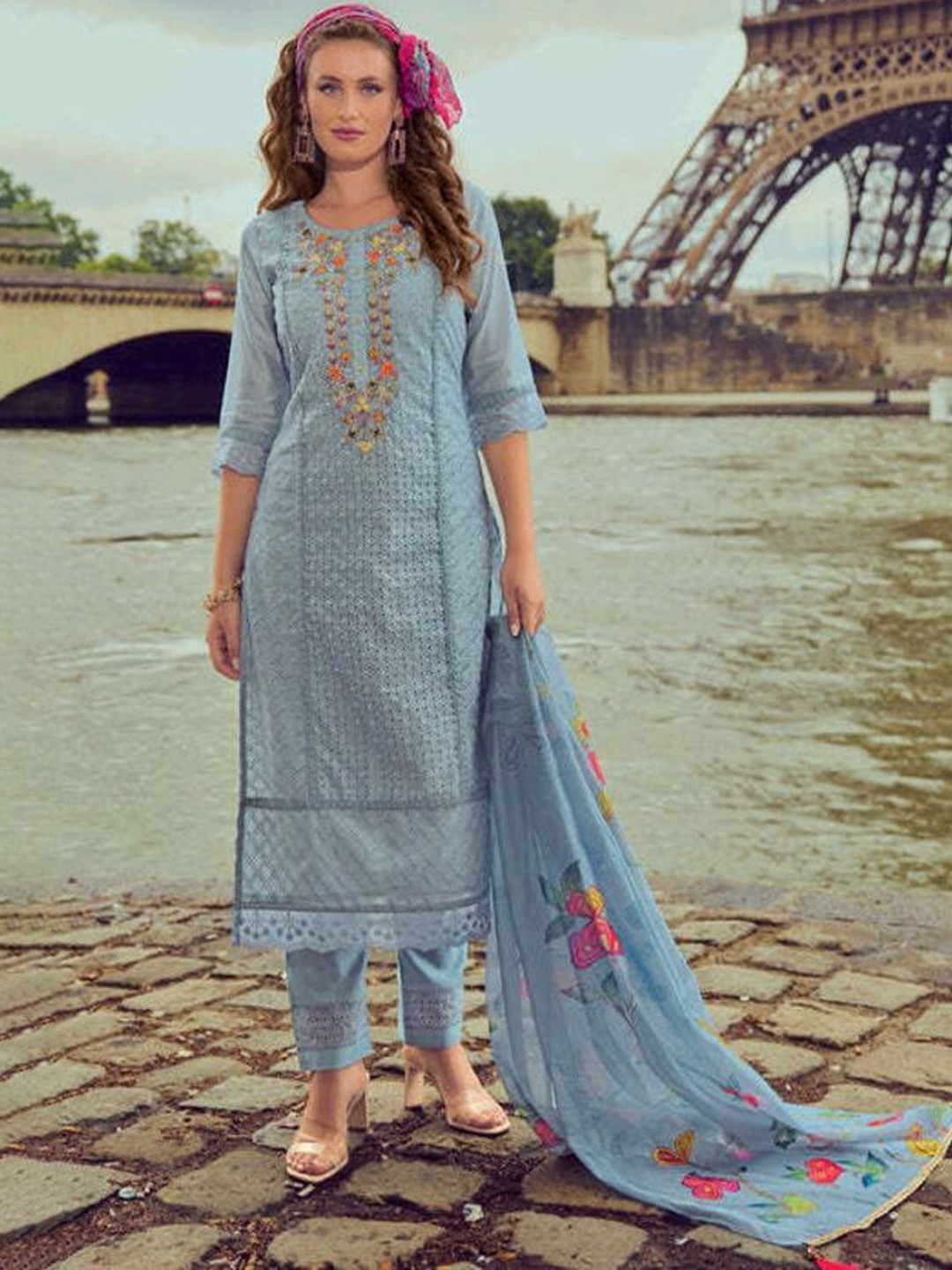 REET MAHAL Floral Embroidered Round Neck Sequinned Straight Kurta With Trouser And Dupatta, Blue
REET MAHAL Floral Embroidered Round Neck Sequinned Straight Kurta With Trouser And Dupatta, Blue