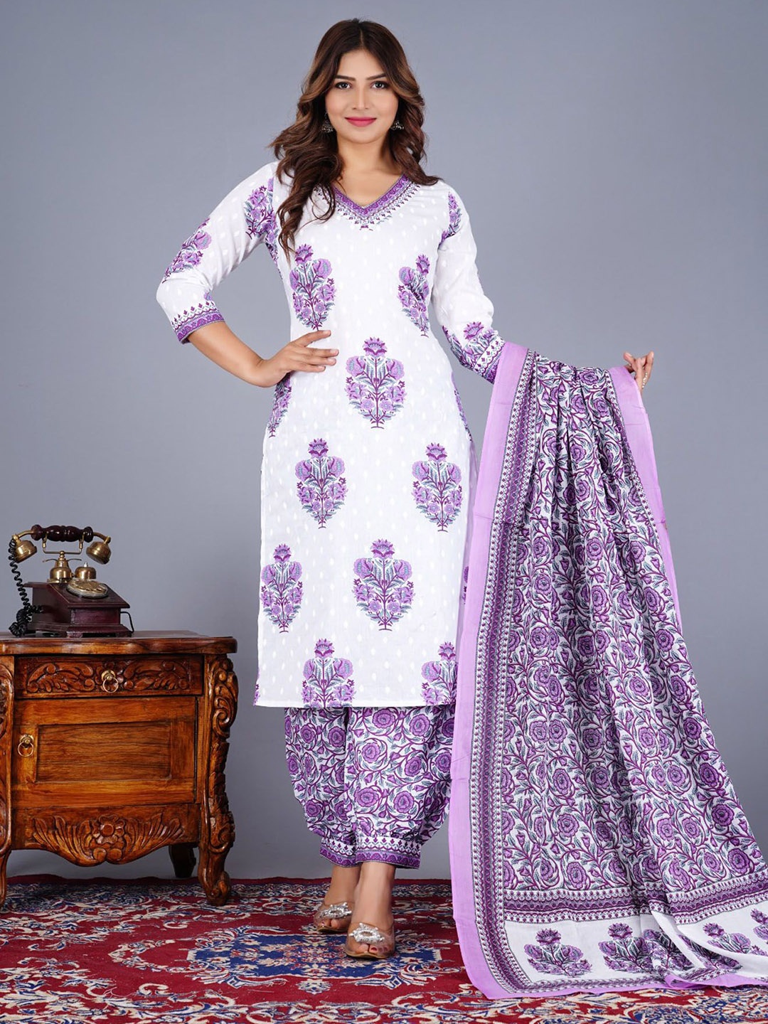 L.H HANDICRAFTS Floral Printed V-Neck Pure Cotton Kurta With Trousers And Dupatta, Purple
L.H HANDICRAFTS Floral Printed V-Neck Pure Cotton Kurta With Trousers And Dupatta, Purple