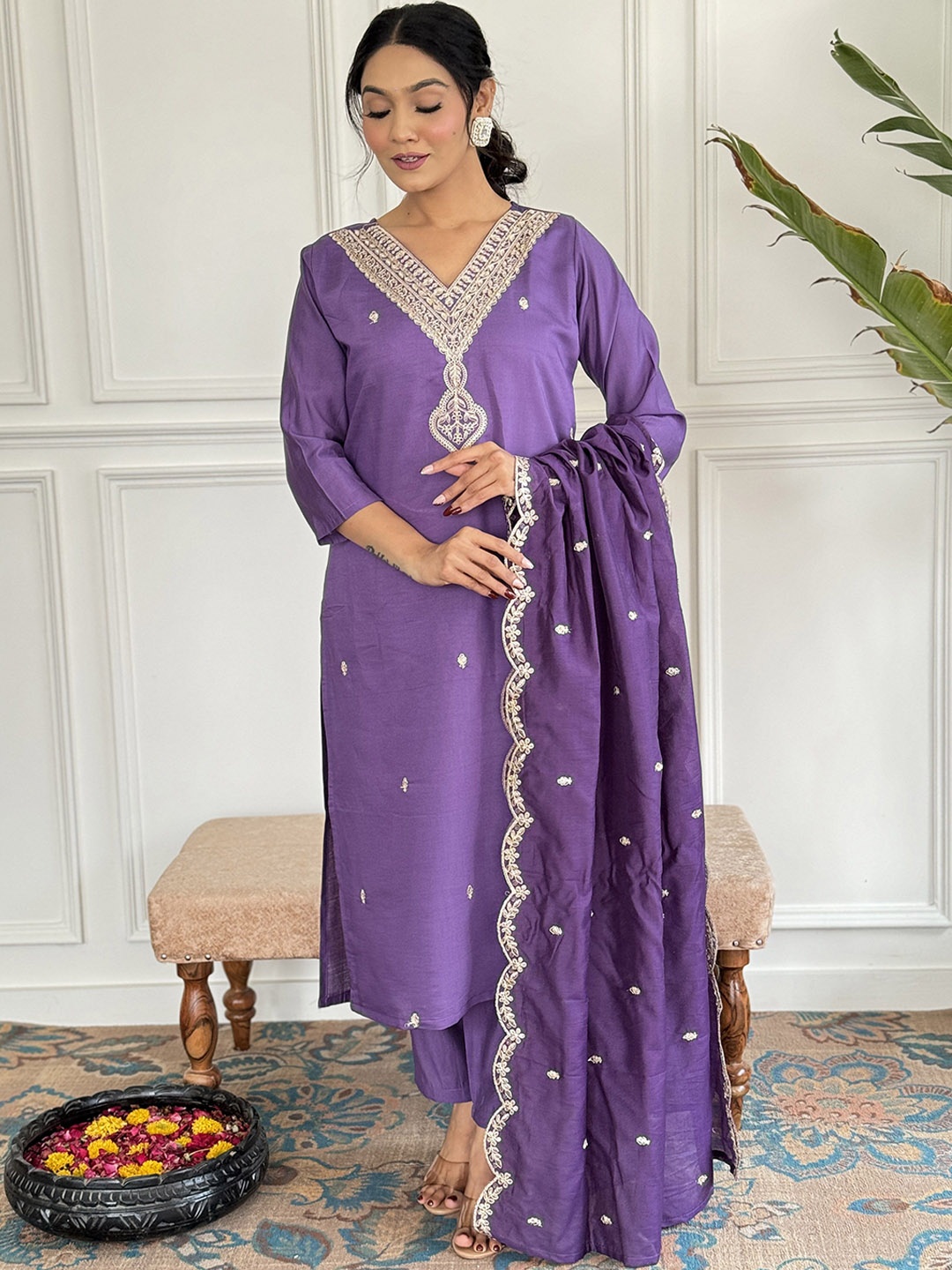 ZIBLON Floral Embroidered Zari Chanderi Cotton Straight Kurta With Trouser & Dupatta, Purple
ZIBLON Floral Embroidered Zari Chanderi Cotton Straight Kurta With Trouser & Dupatta, Purple