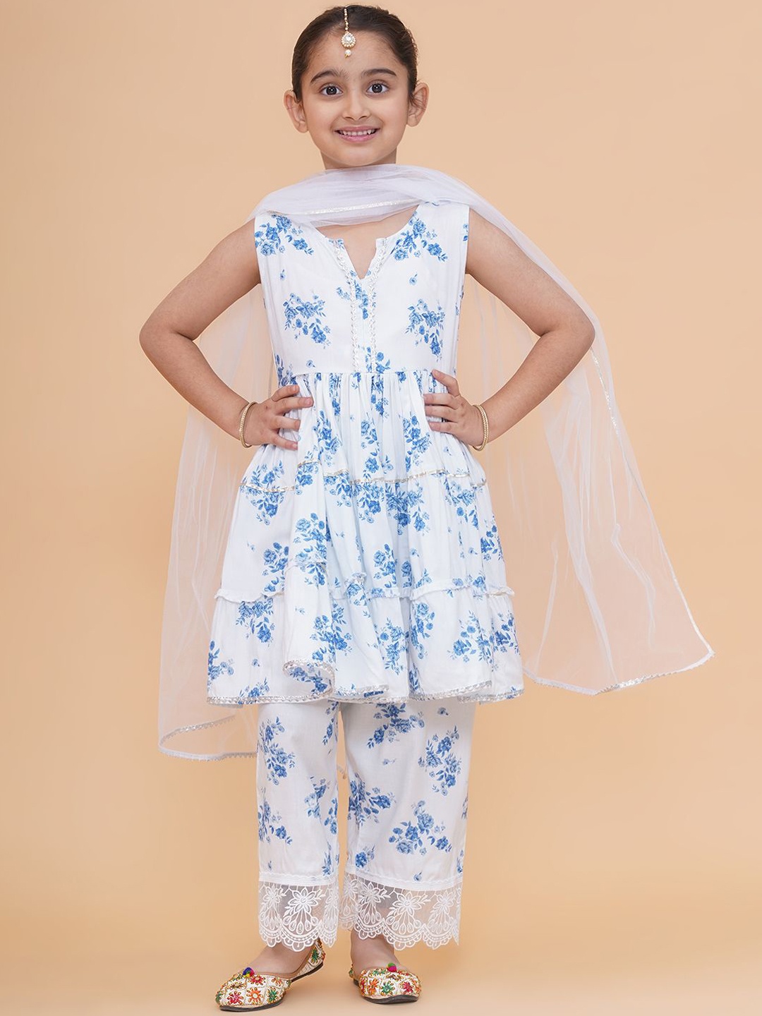 Modish Couture Girls Floral Printed Notch-Neck Anarkali Kurta With Trouser & Dupatta, White
Modish Couture Girls Floral Printed Notch-Neck Anarkali Kurta With Trouser & Dupatta, White