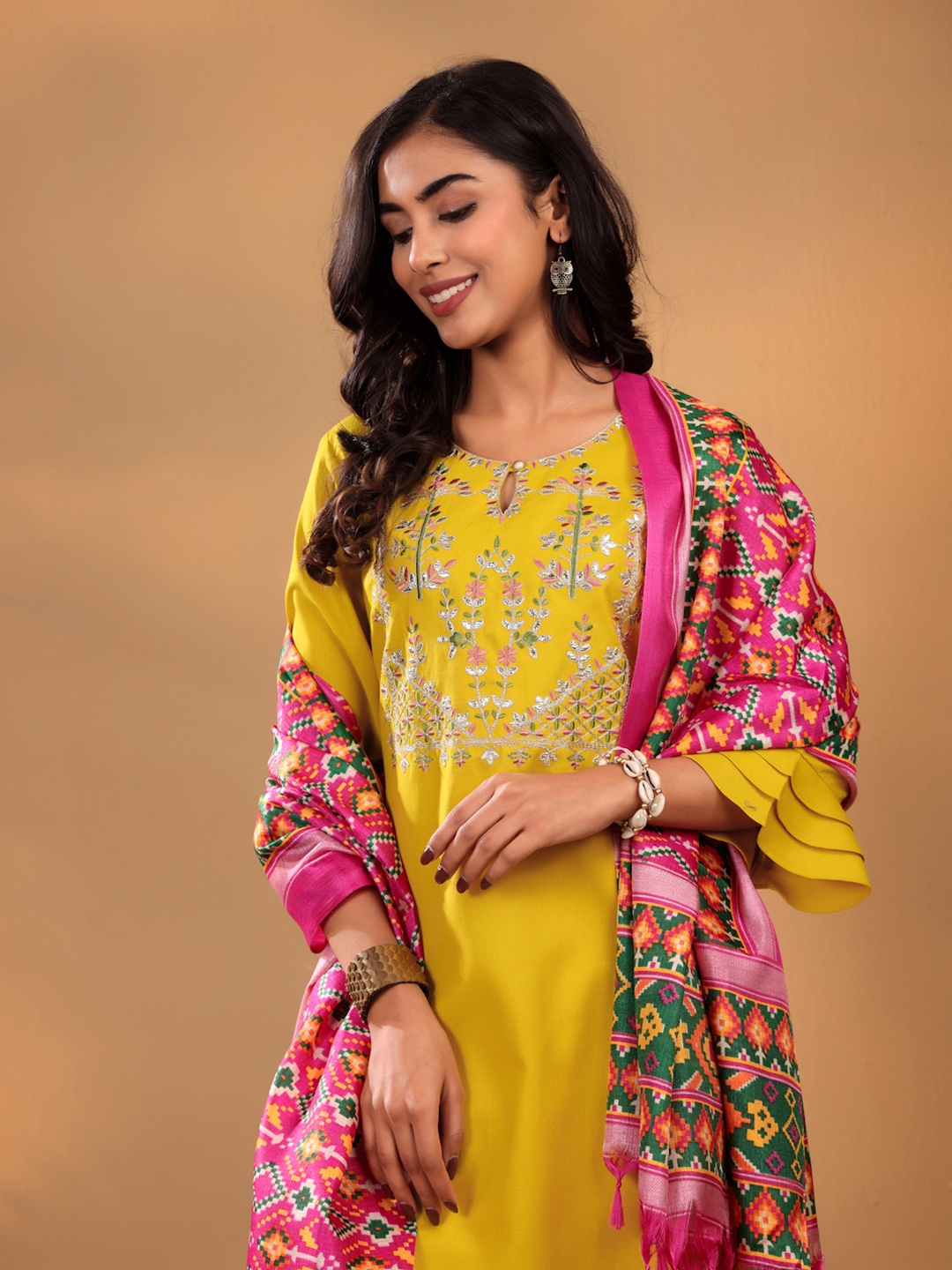 Varanga Mustard Floral Yoke Design Thread Work Pure Cotton Kurta With Trouser & Dupatta
Varanga Mustard Floral Yoke Design Thread Work Pure Cotton Kurta With Trouser & Dupatta
