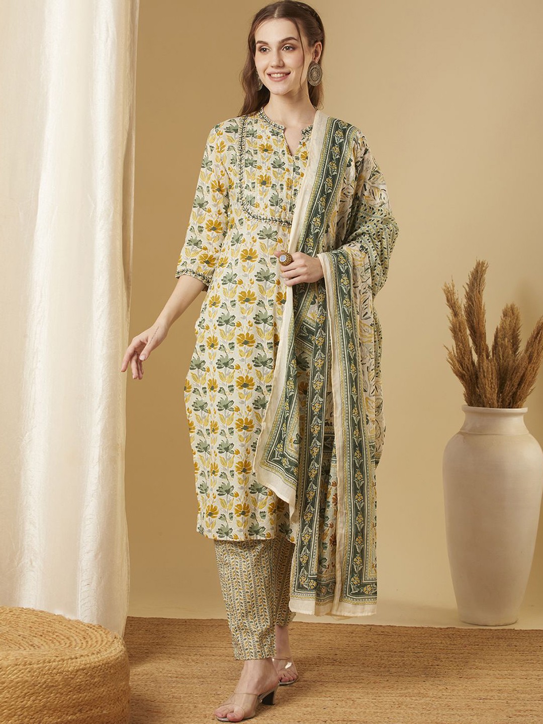 FASHOR Green Floral Printed Pure Cotton Straight Kurta With Trouser & Dupatta, Cream
FASHOR Green Floral Printed Pure Cotton Straight Kurta With Trouser & Dupatta, Cream