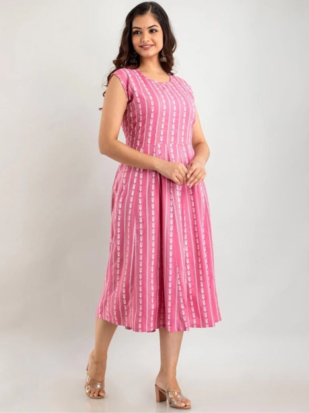 CHARVI CREATION Ethnic Motifs Printed Round Neck Ethnic Dress, Pink
CHARVI CREATION Ethnic Motifs Printed Round Neck Ethnic Dress, Pink