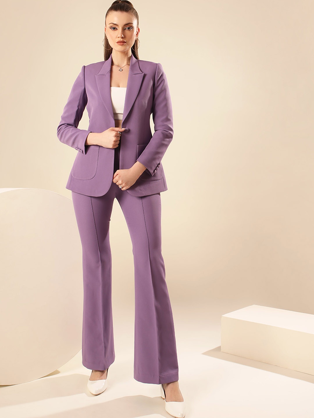 VOLCAPE AMELIA Peaked Lapel Collar Single-Breasted Slim Fit Blazer With Trousers, Purple
VOLCAPE AMELIA Peaked Lapel Collar Single-Breasted Slim Fit Blazer With Trousers, Purple