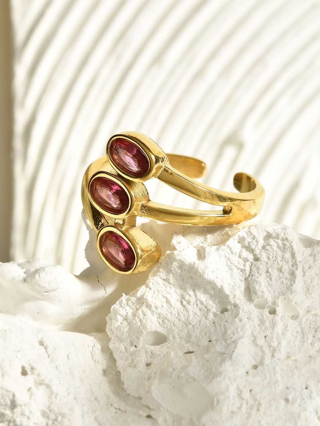 AQUASTREET 18K Gold Plated Stone Studded Waterproof Antitarnish Titanium Steel Finger Ring
AQUASTREET 18K Gold Plated Stone Studded Waterproof Antitarnish Titanium Steel Finger Ring