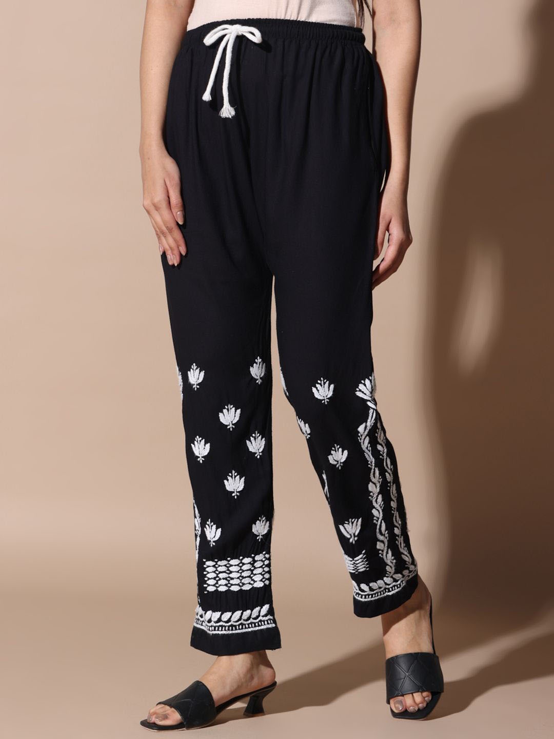 Fashionable Chikan Handikraft Women Floral Embroidered Tailored Fit Mid-Rise Trousers, Black
Fashionable Chikan Handikraft Women Floral Embroidered Tailored Fit Mid-Rise Trousers, Black