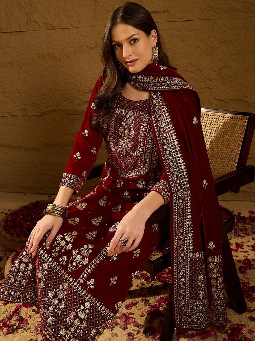 AHIKA Maroon Floral Embroidered Round Neck Velvet Straight Kurta With Trousers & Dupatta
AHIKA Maroon Floral Embroidered Round Neck Velvet Straight Kurta With Trousers & Dupatta