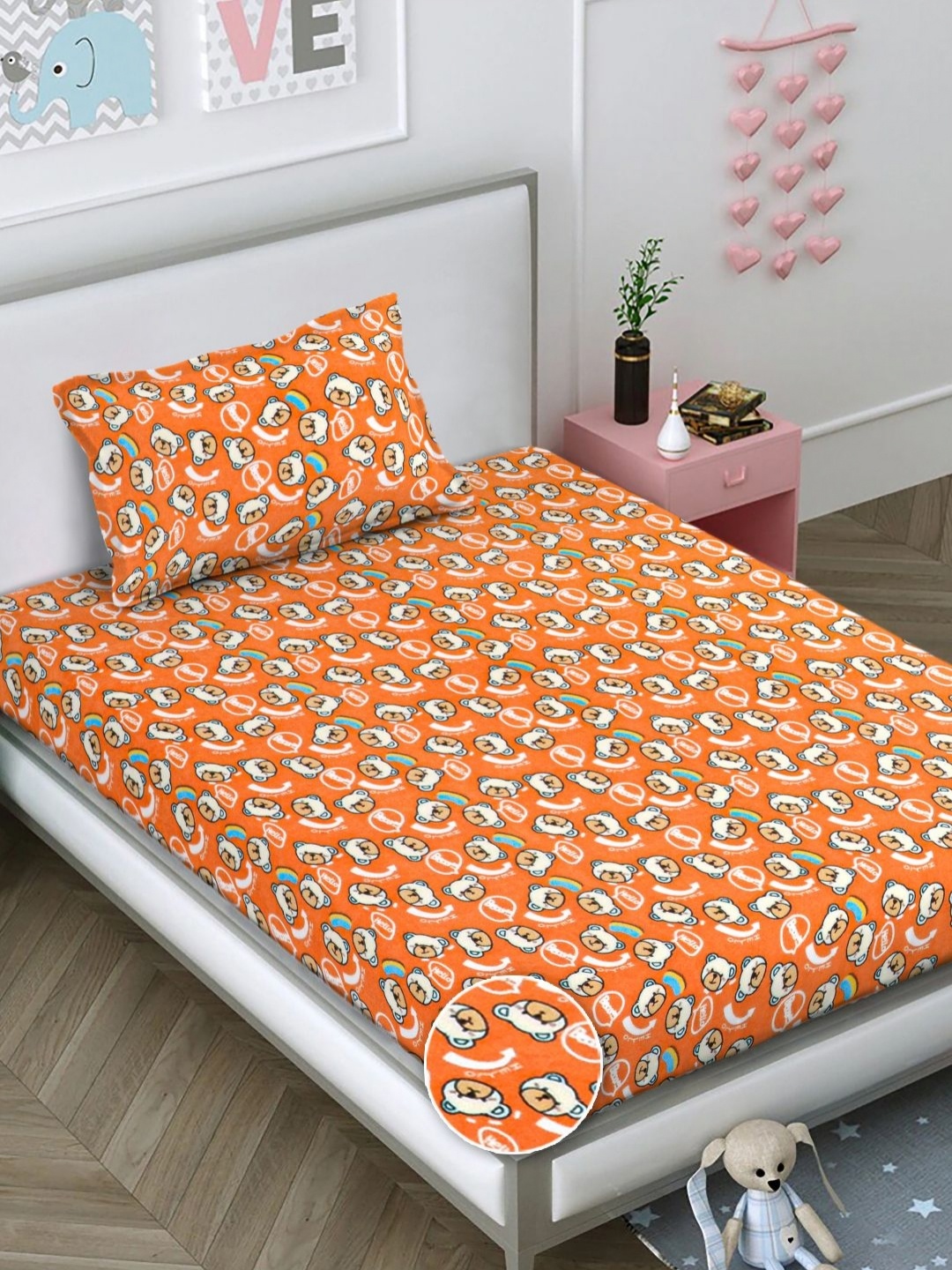 FABINALIV Orange & White Cartoon Characters 300 TC Single Bedsheet with 1 Pillow Covers
FABINALIV Orange & White Cartoon Characters 300 TC Single Bedsheet with 1 Pillow Covers
