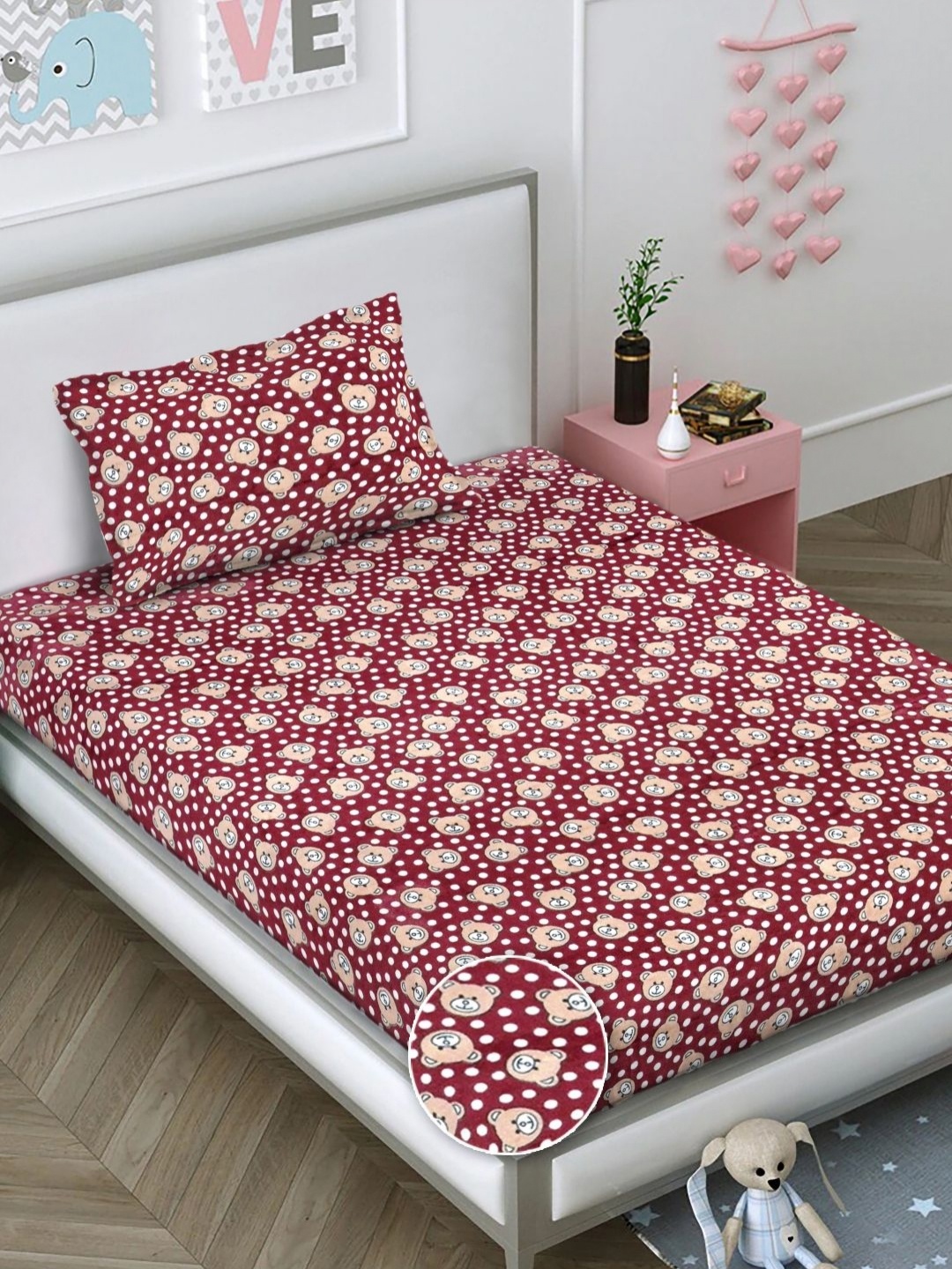 FABINALIV Maroon & Brown Cartoon Characters 300 TC Single Bedsheet with 1 Pillow Covers
FABINALIV Maroon & Brown Cartoon Characters 300 TC Single Bedsheet with 1 Pillow Covers
