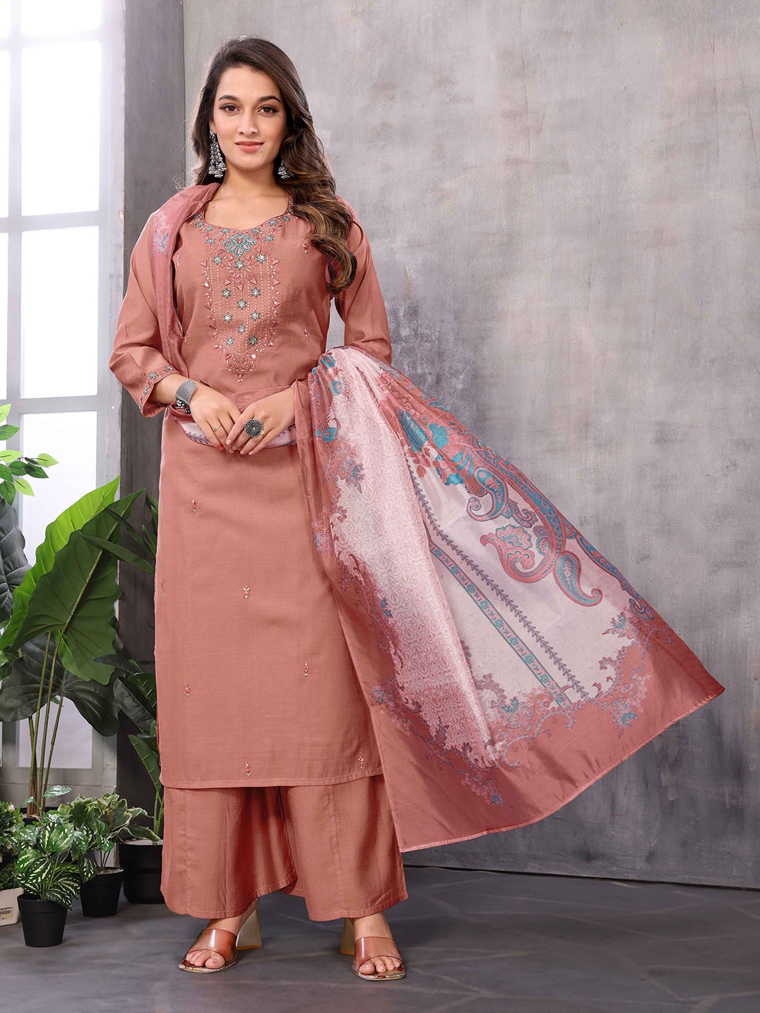 Gee Next Creation Women Embroidered Regular Thread Work Kurta with Palazzos & With Dupatta, Copper
Gee Next Creation Women Embroidered Regular Thread Work Kurta with Palazzos & With Dupatta, Copper