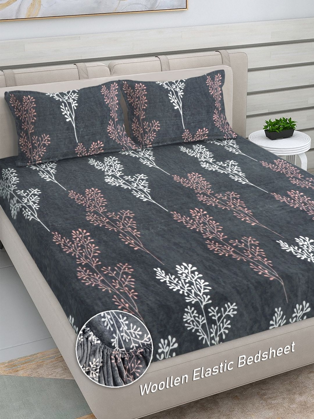 FABINALIV Grey & White Floral Printed Woolen 300 TC King Bedsheet Set 2.50 m x 2.25 m
FABINALIV Grey & White Floral Printed Woolen 300 TC King Bedsheet Set 2.50 m x 2.25 m