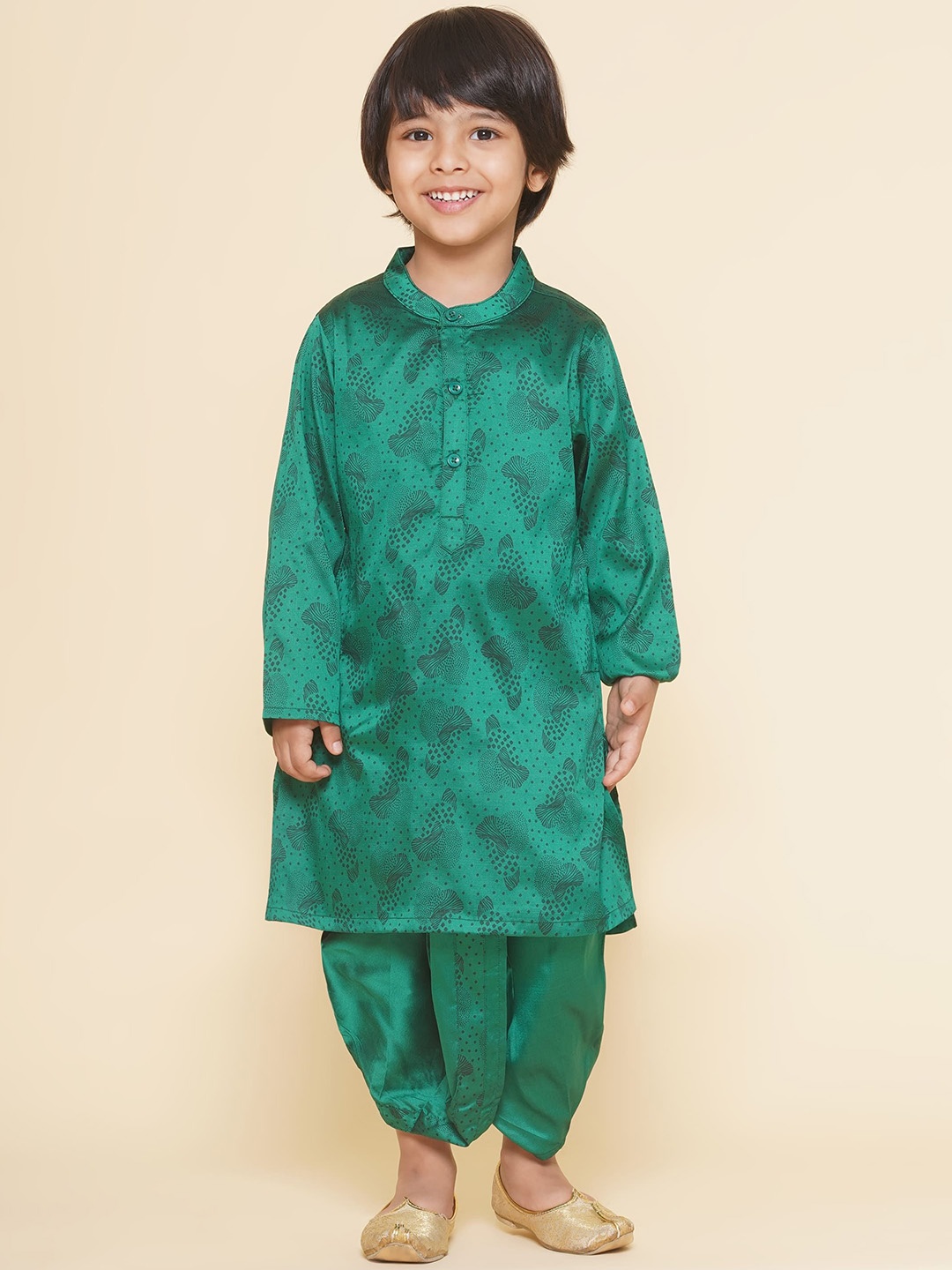 Sethukrishna Boys Geometric Printed Band Collar Straight Kurta With Dhoti Pant, Green
Sethukrishna Boys Geometric Printed Band Collar Straight Kurta With Dhoti Pant, Green