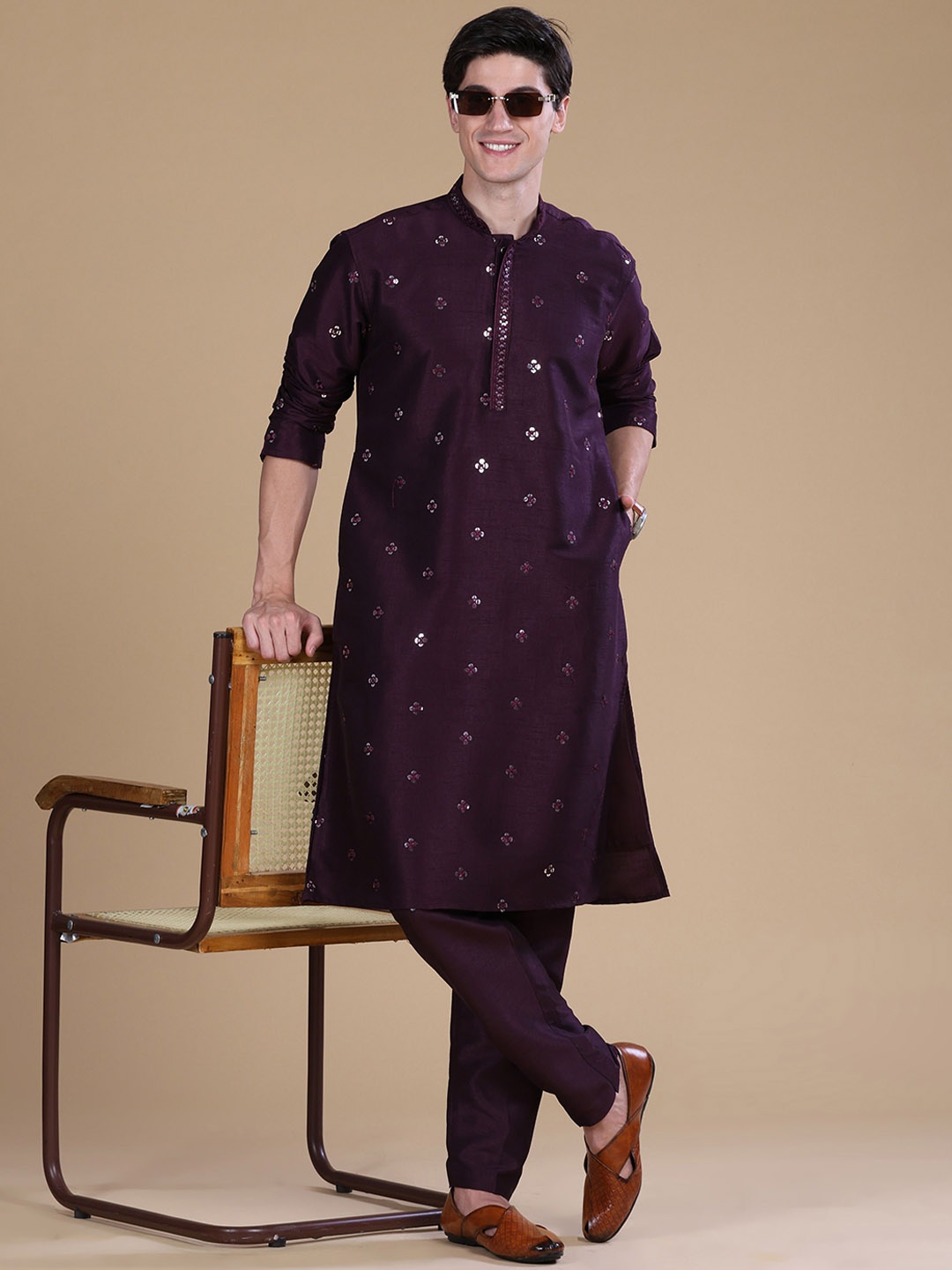 Anouk Purple Geometric Sequence Pure Cotton Mandarin Collar Kurta With Pyjama
Anouk Purple Geometric Sequence Pure Cotton Mandarin Collar Kurta With Pyjama