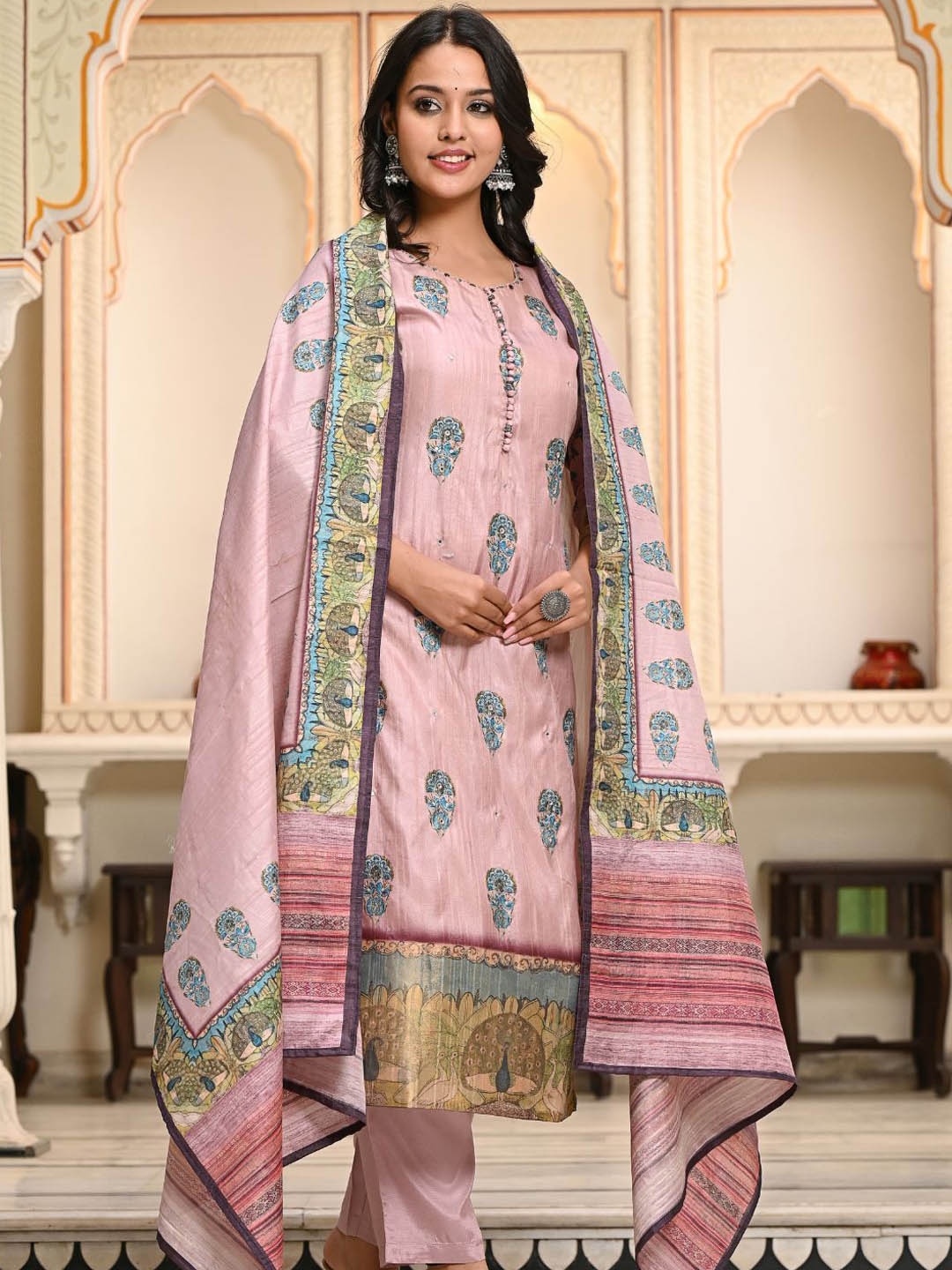ANUSHEETC Ethnic Motifs Printed Sequinned Straight Kurta with Trousers & Dupatta, Pink
ANUSHEETC Ethnic Motifs Printed Sequinned Straight Kurta with Trousers & Dupatta, Pink