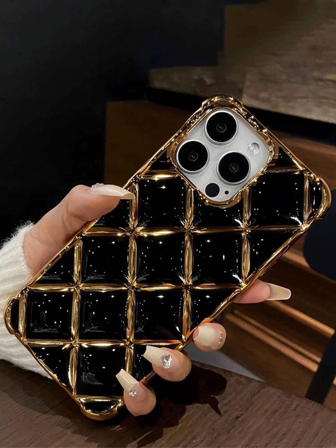 Luxury Kase LK152 Plating Diamond Lattice Grid Printed iPhone 15 Pro Back Case, Black
Luxury Kase LK152 Plating Diamond Lattice Grid Printed iPhone 15 Pro Back Case, Black