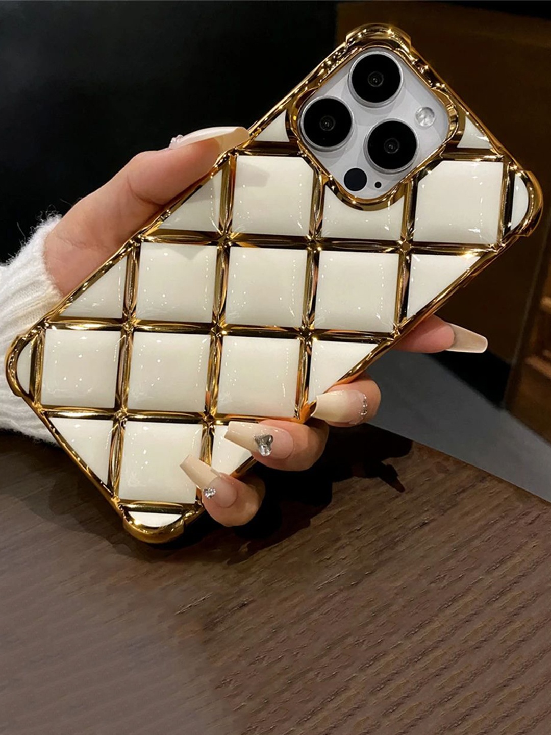 Luxury Kase LK152 Plating Diamond Lattice Grid Case iPhone 15 Pro Max Back Case, White
Luxury Kase LK152 Plating Diamond Lattice Grid Case iPhone 15 Pro Max Back Case, White