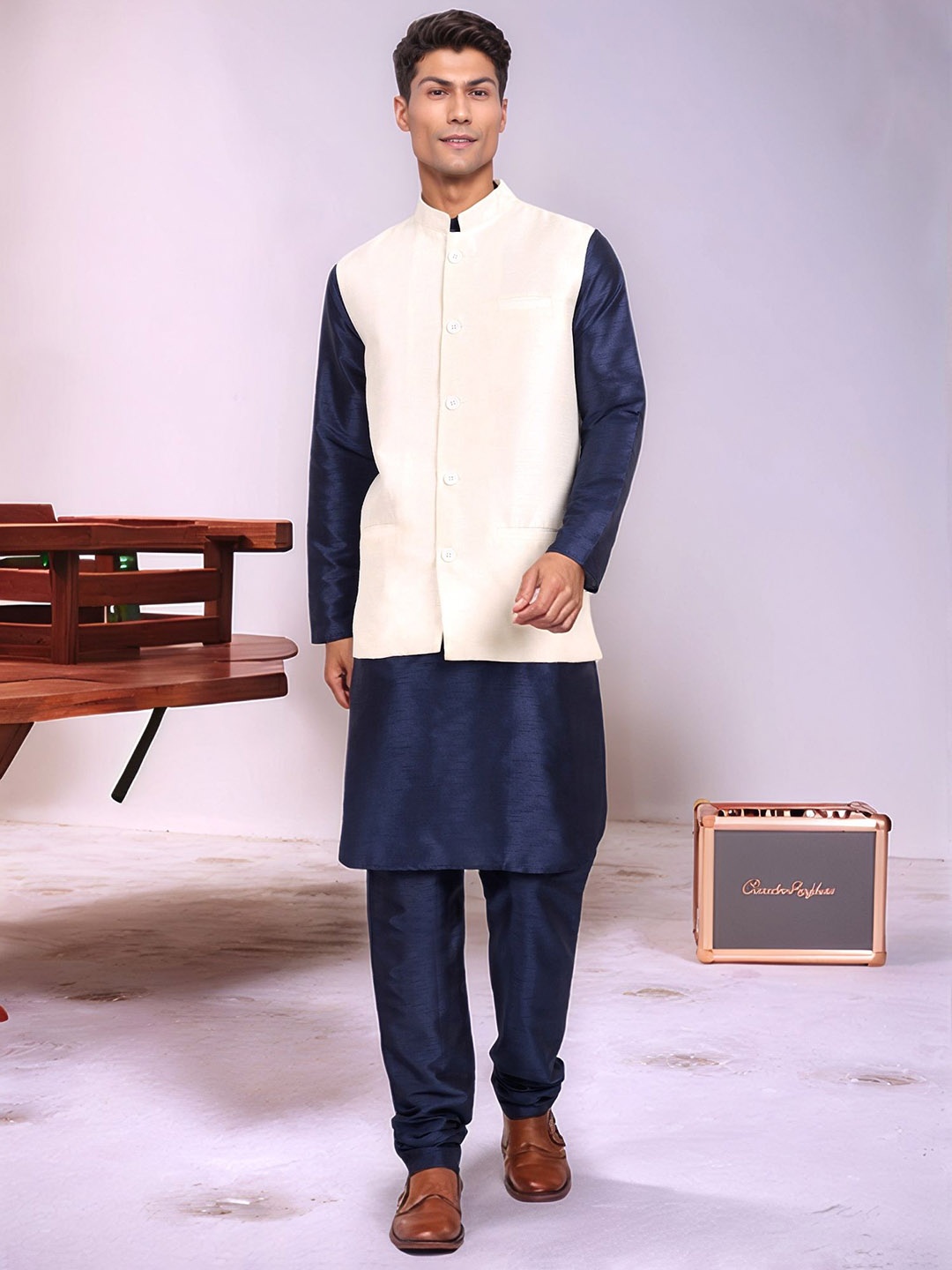 Moda Rapido Woven Design Mandarin Collar Straight Kurta With Pyjamas & Nehru Jacket, Navy blue
Moda Rapido Woven Design Mandarin Collar Straight Kurta With Pyjamas & Nehru Jacket, Navy blue