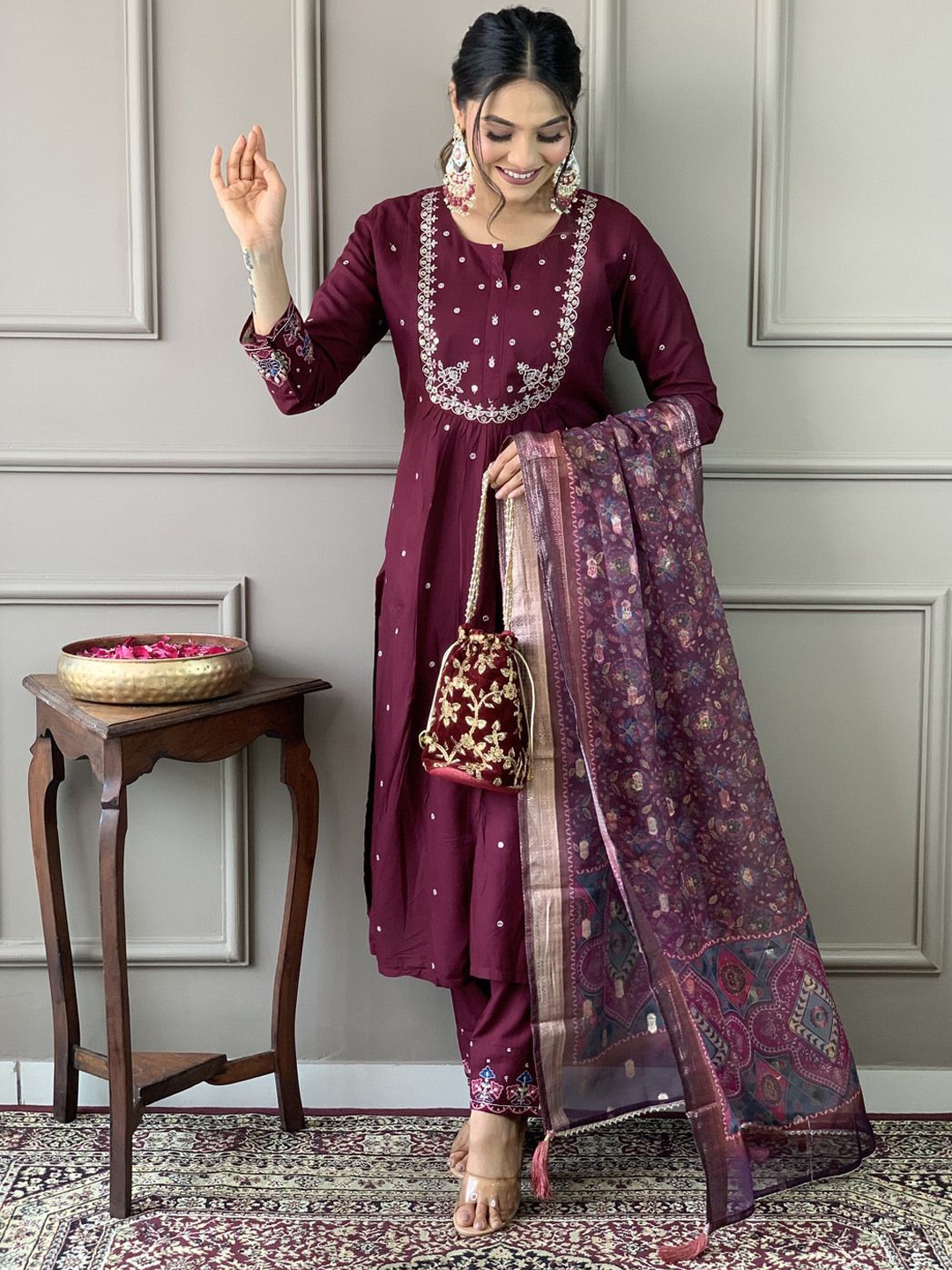 Ethnic Yard Floral Embroidered Pleated Sequinned Straight Kurta With Trouser & Dupatta, Maroon
Ethnic Yard Floral Embroidered Pleated Sequinned Straight Kurta With Trouser & Dupatta, Maroon