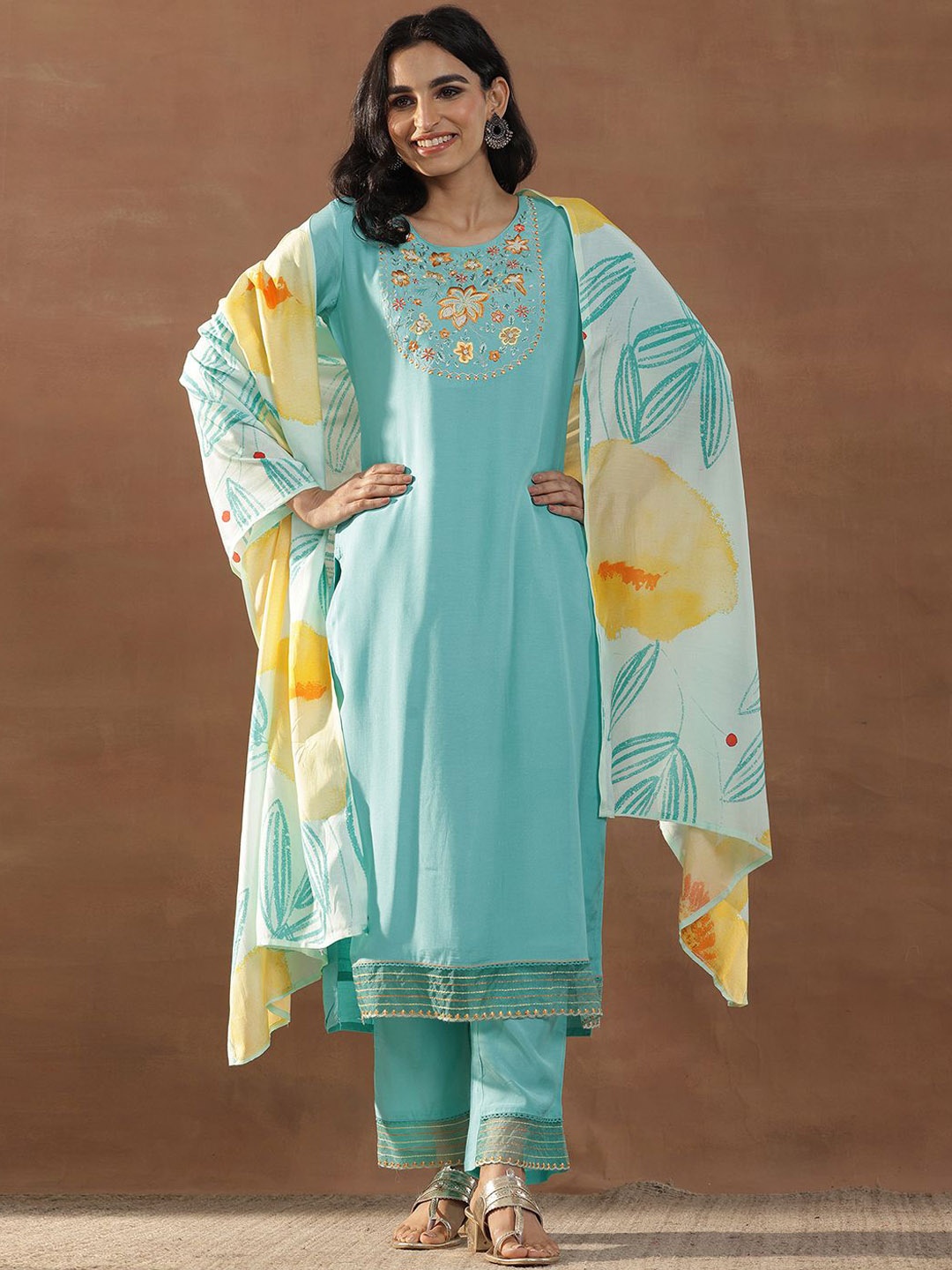 Libas Turquoise Blue Floral Yoke Design Thread Work Straight Kurta With Trousers & Dupatta
Libas Turquoise Blue Floral Yoke Design Thread Work Straight Kurta With Trousers & Dupatta