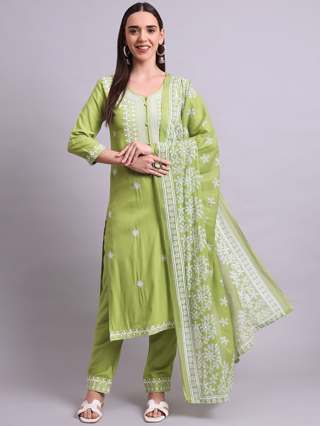 aayusika Floral Embroidered Thread Work Pure Cotton Straight Kurta With Trousers & Dupatta, Green
aayusika Floral Embroidered Thread Work Pure Cotton Straight Kurta With Trousers & Dupatta, Green