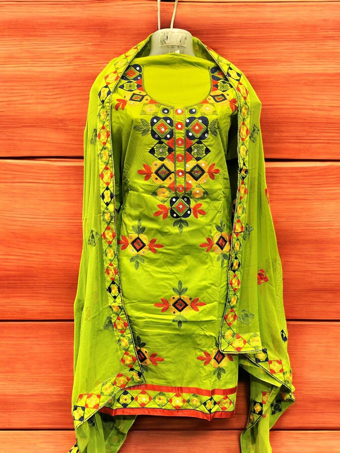 REET MAHAL Floral Embroidered Mirror Work Pure Cotton Unstitched Dress Material, Green
REET MAHAL Floral Embroidered Mirror Work Pure Cotton Unstitched Dress Material, Green