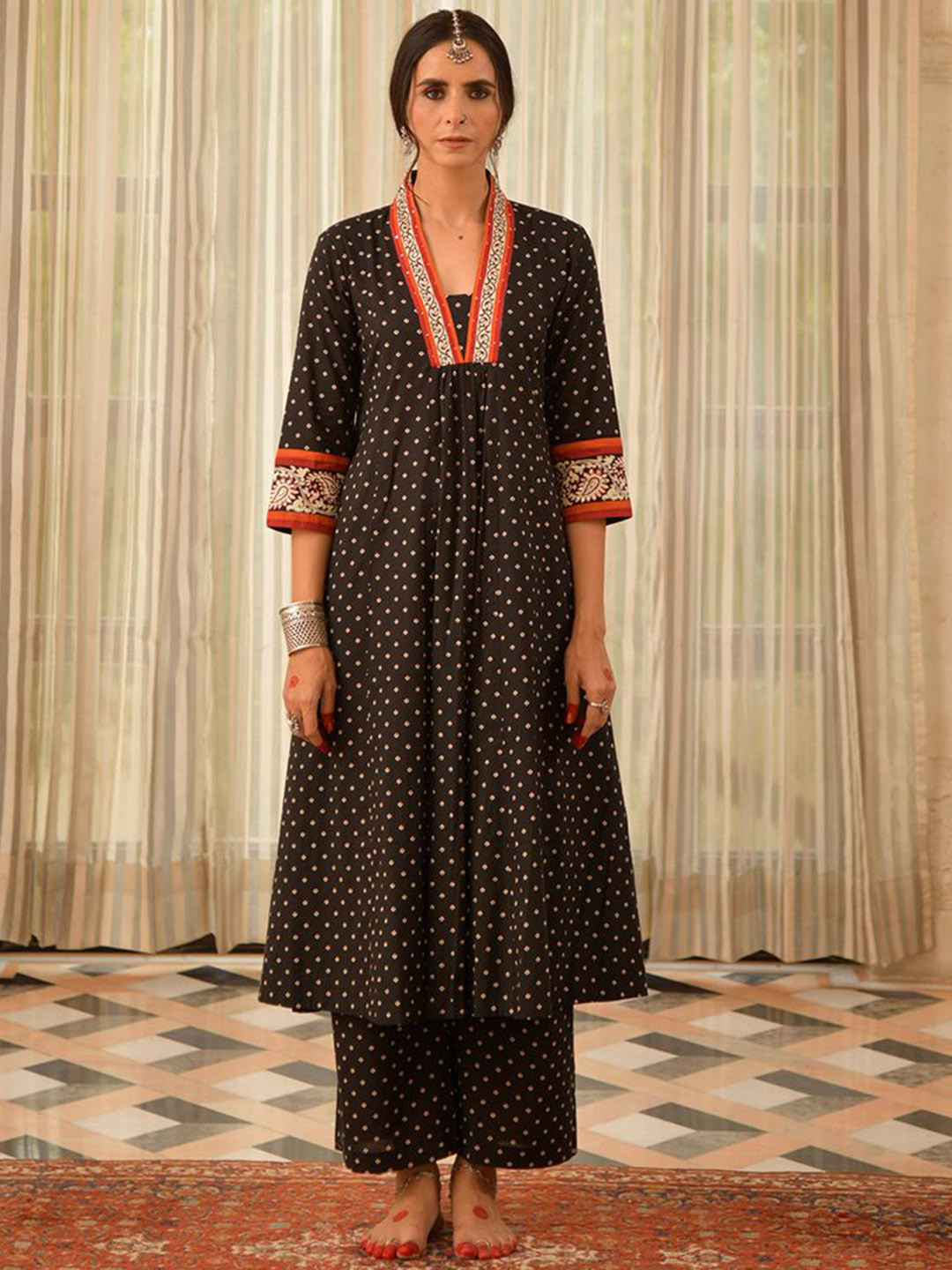 Ekohum Geometric Printed Pleated Sequinned Pure Cotton A-Line Kurta With Palazzo, Black
Ekohum Geometric Printed Pleated Sequinned Pure Cotton A-Line Kurta With Palazzo, Black