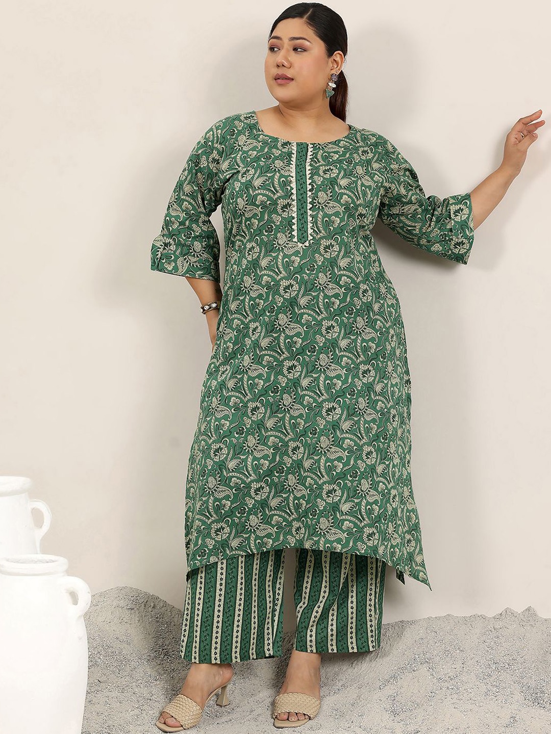 EXTRA LOVE BY LIBAS Plus Size Floral Printed Gotta Patti Straight Kurta With Trousers, Green
EXTRA LOVE BY LIBAS Plus Size Floral Printed Gotta Patti Straight Kurta With Trousers, Green