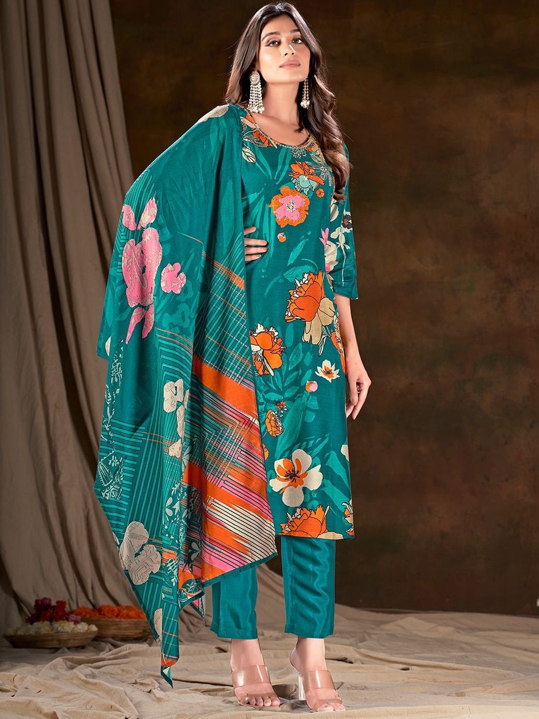 Krimmple Floral Printed Round Neck Jute Cotton Straight Kurta With Trouser & Dupatta, Green
Krimmple Floral Printed Round Neck Jute Cotton Straight Kurta With Trouser & Dupatta, Green