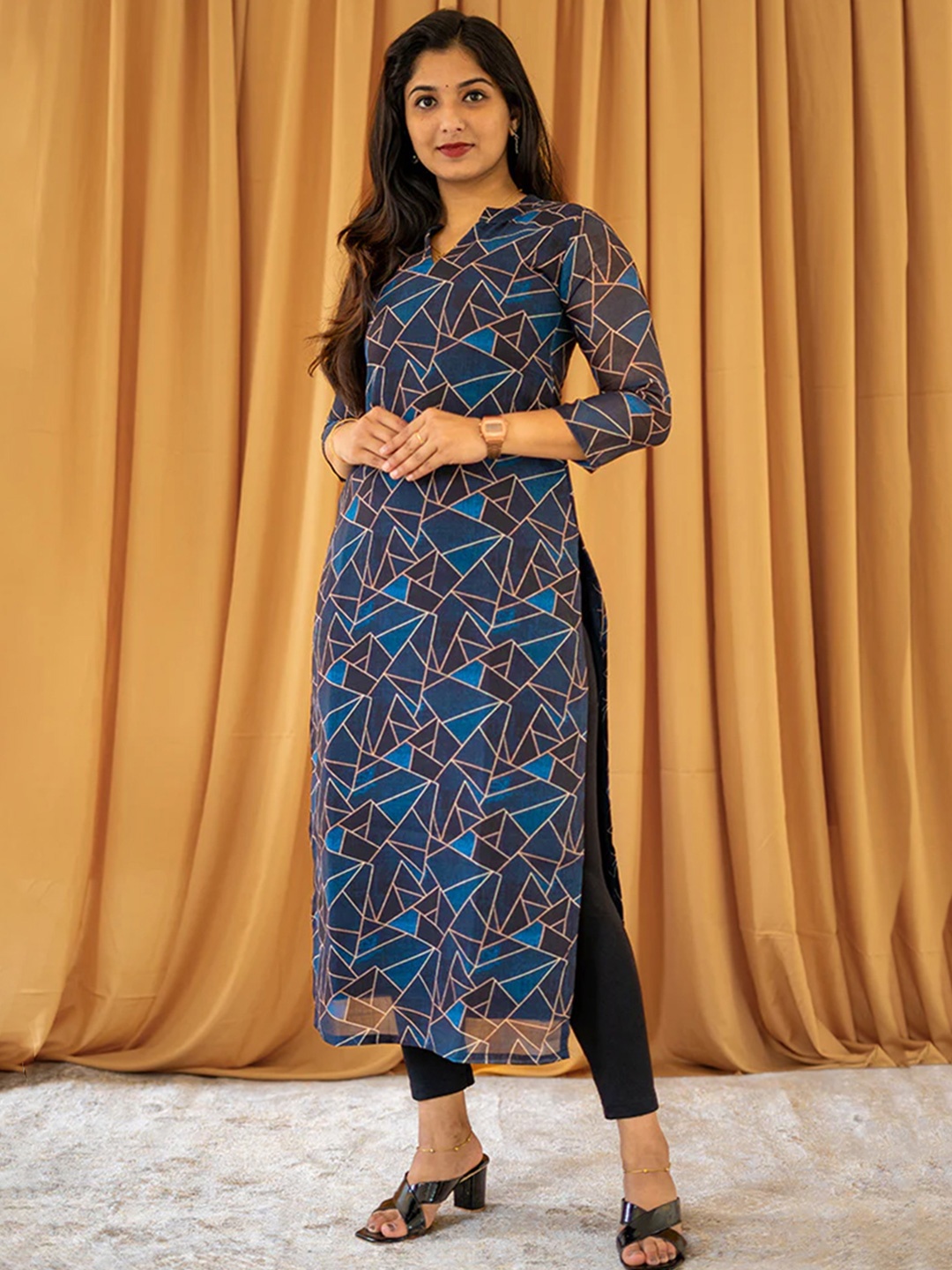 Sun Fashion And Lifestyle Geometric Printed Mandarin Collar Chanderi Silk Straight Kurta, Blue
Sun Fashion And Lifestyle Geometric Printed Mandarin Collar Chanderi Silk Straight Kurta, Blue