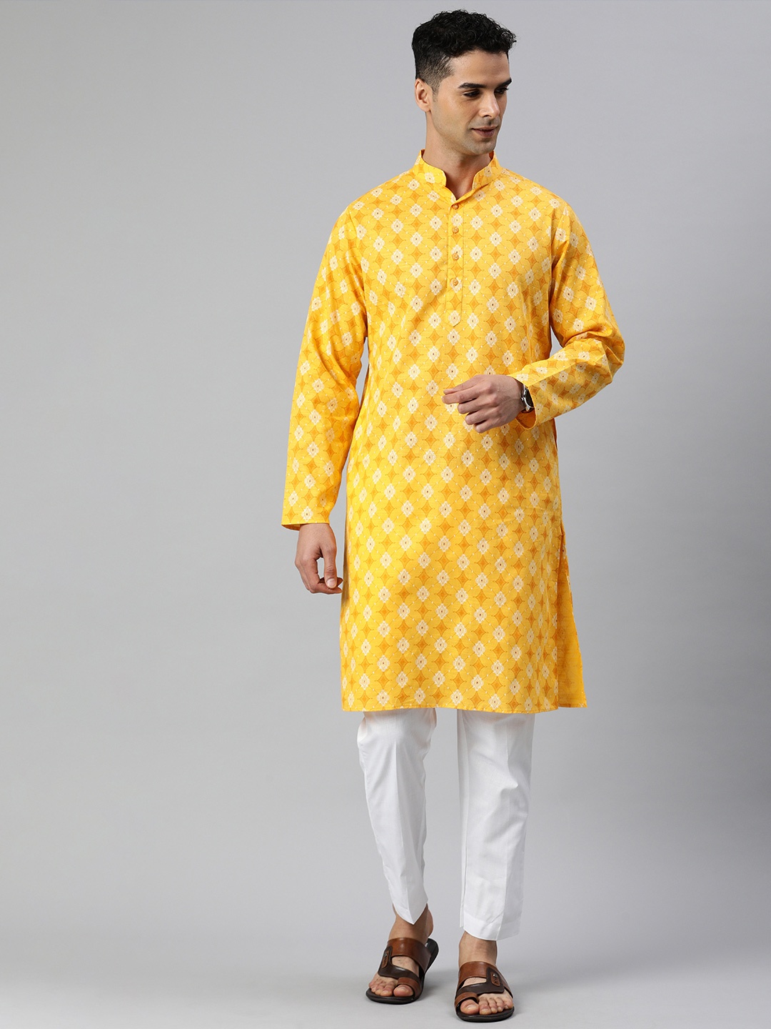 Majestic Man Floral Printed Mandarin Collar Pure Cotton Straight Kurta with Pyjamas, Yellow
Majestic Man Floral Printed Mandarin Collar Pure Cotton Straight Kurta with Pyjamas, Yellow