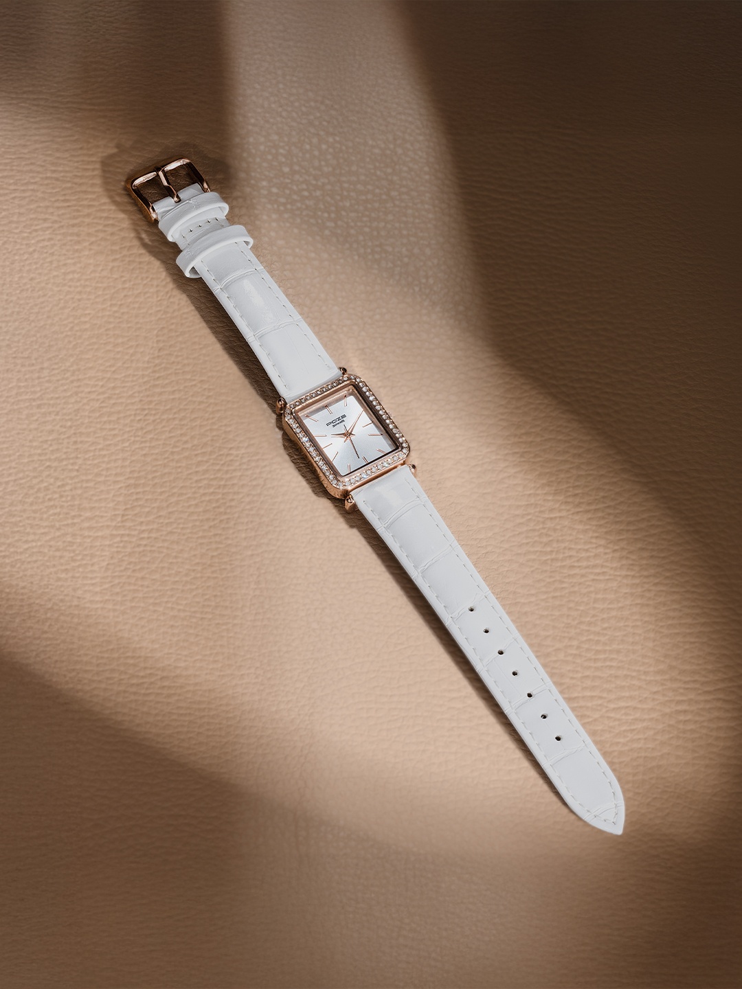 Sonata Women Poze Embellished Dial & Leather Straps Analogue Watch SP80098WL01, White
Sonata Women Poze Embellished Dial & Leather Straps Analogue Watch SP80098WL01, White