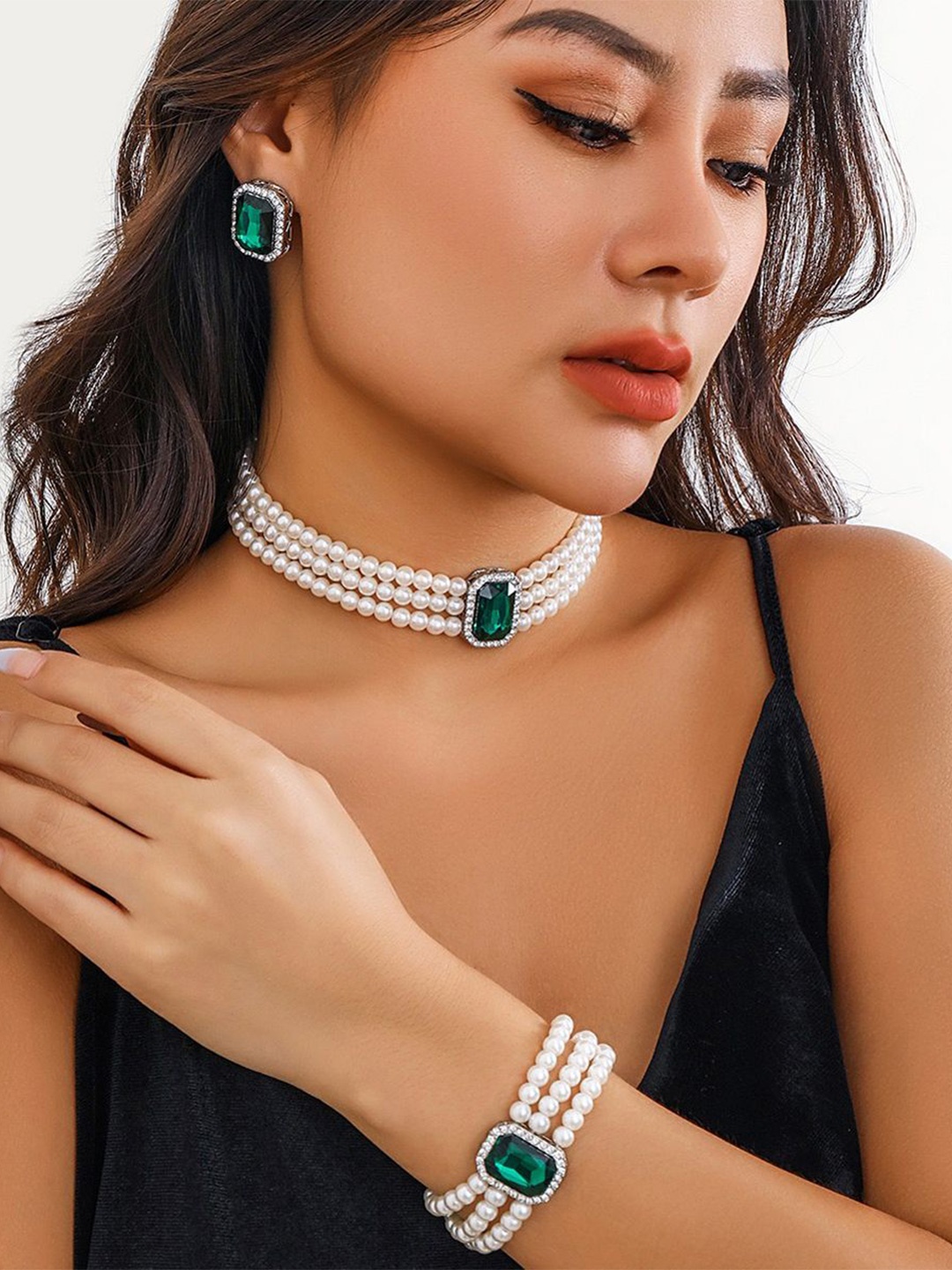 Shining Diva Fashion Silver-Plated Artificial Stone Studded & Pearls Beaded Jewellery Set, White
Shining Diva Fashion Silver-Plated Artificial Stone Studded & Pearls Beaded Jewellery Set, White
