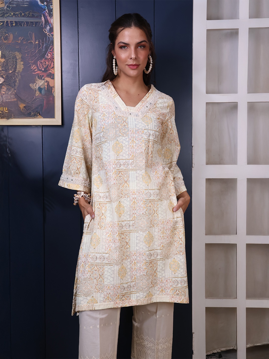 ALLUREARMOIRE Ethnic Motifs Embroidered Chikankari Pure Cotton Straight Kurta With Trouser, Off white
ALLUREARMOIRE Ethnic Motifs Embroidered Chikankari Pure Cotton Straight Kurta With Trouser, Off white