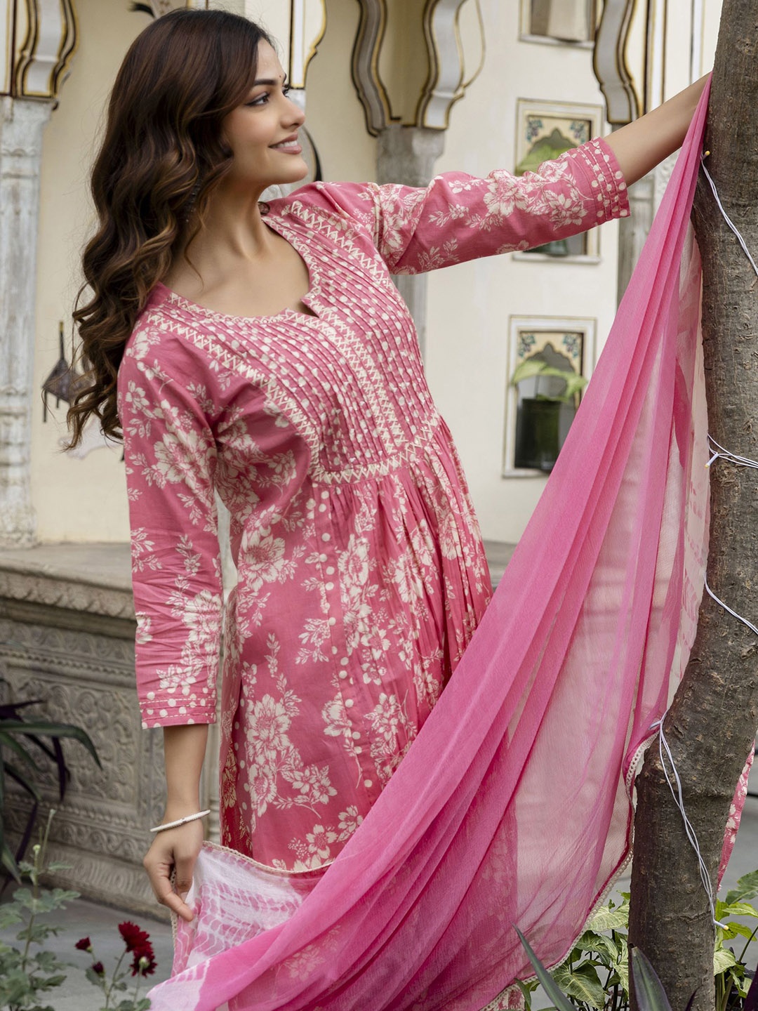 EthniFlair Floral Printed Pleated Pure Cotton Straight Kurta With Trouser & Dupatta, Pink
EthniFlair Floral Printed Pleated Pure Cotton Straight Kurta With Trouser & Dupatta, Pink